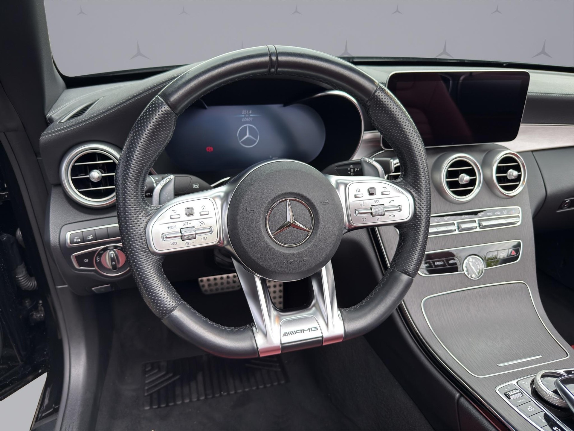 MERCEDES-BENZ C 43 AMG 4matic Cabriolet-image-10