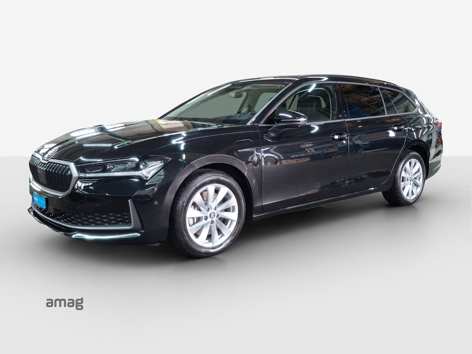 SKODA Superb Combi 1.5 TSI PHEV Selection DSG-image-0