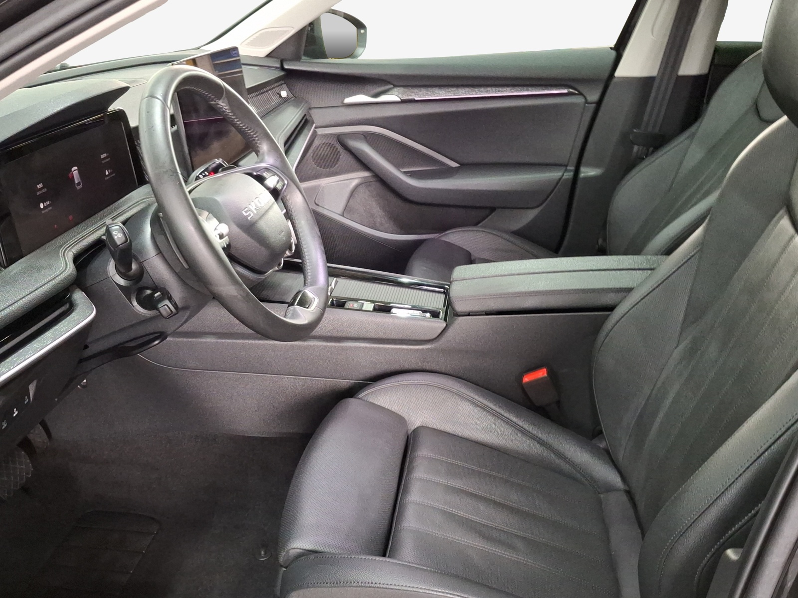 SKODA Superb Combi 1.5 TSI PHEV Selection DSG-image-8
