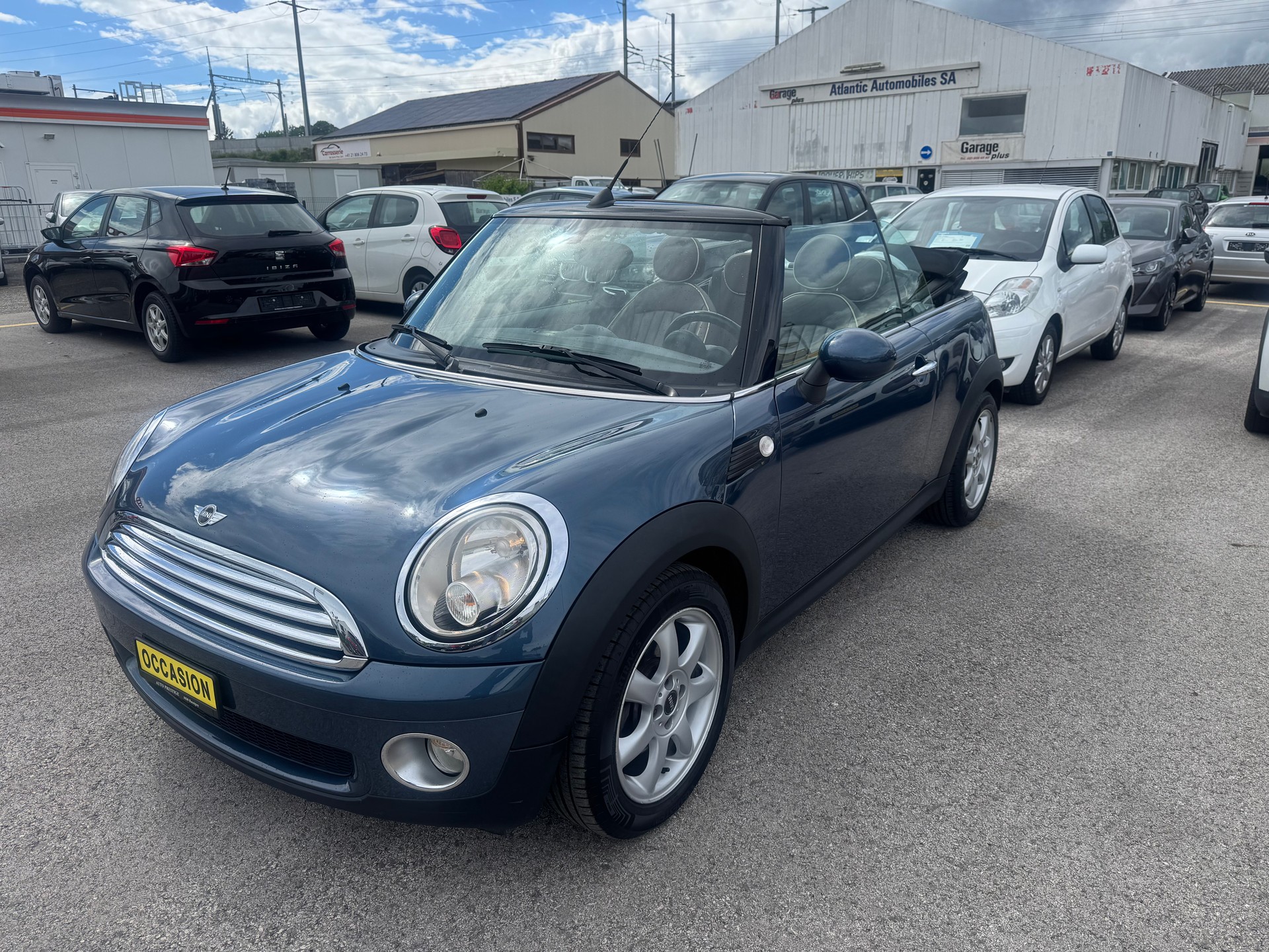 MINI Cooper Cabriolet-image-8