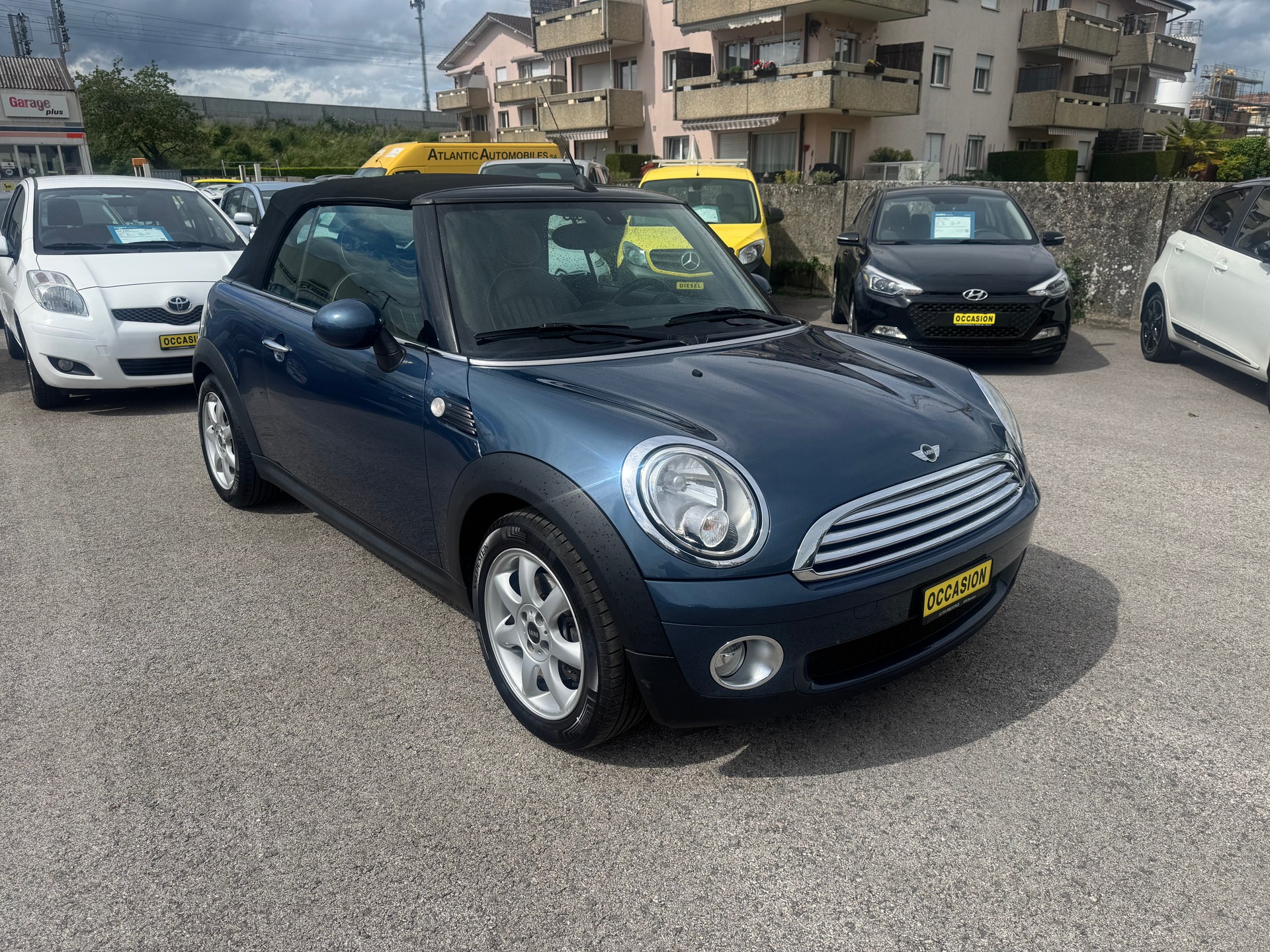 MINI Cooper Cabriolet-image-7
