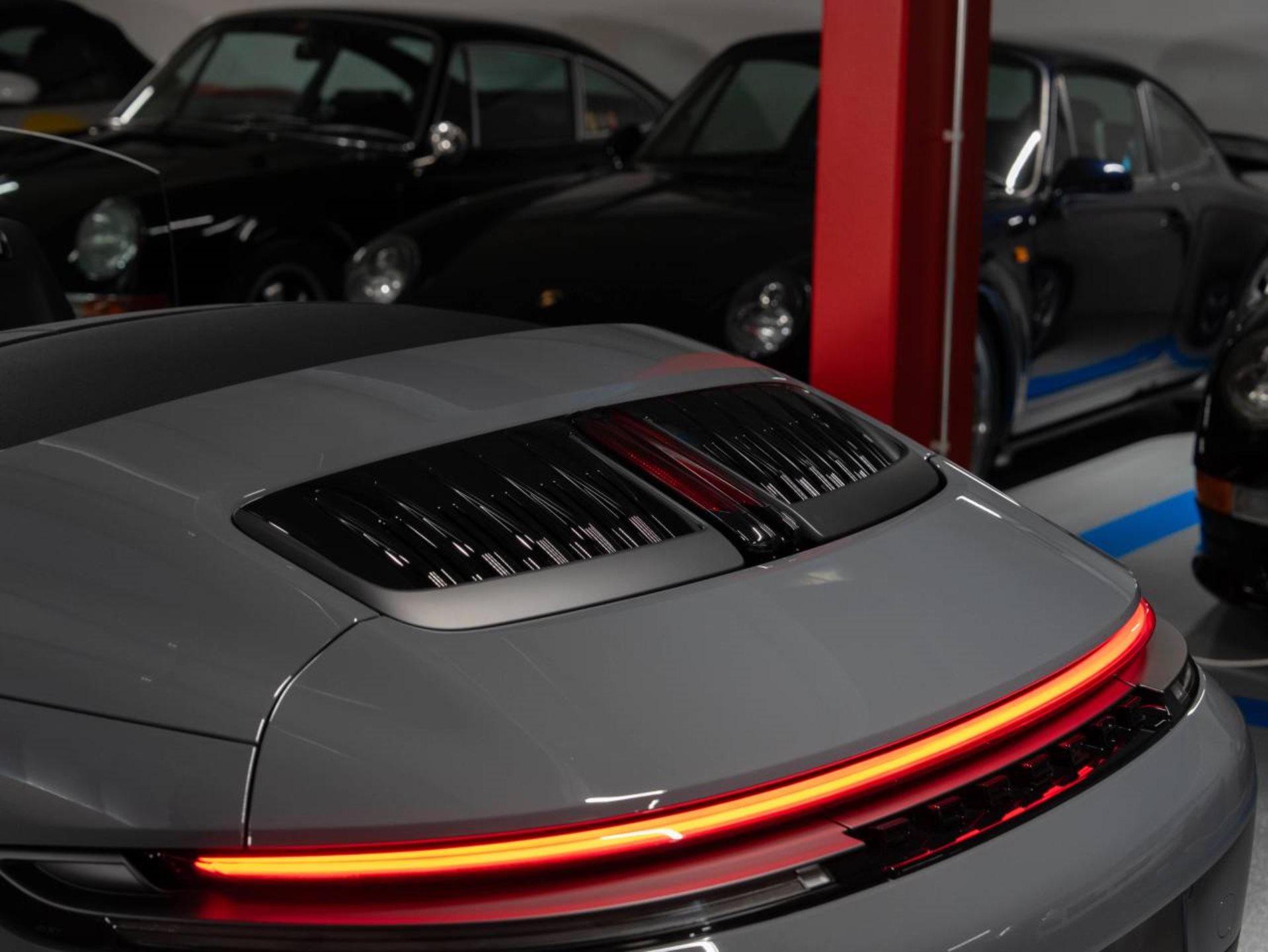PORSCHE 911 Carrera S Cabriolet-image-28