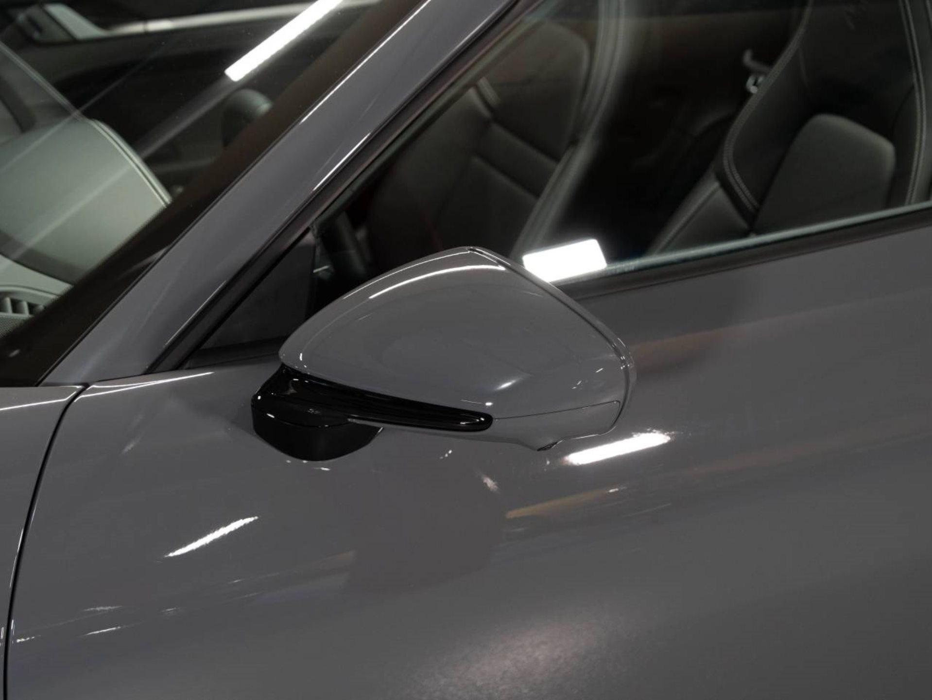 PORSCHE 911 Carrera S Cabriolet-image-26