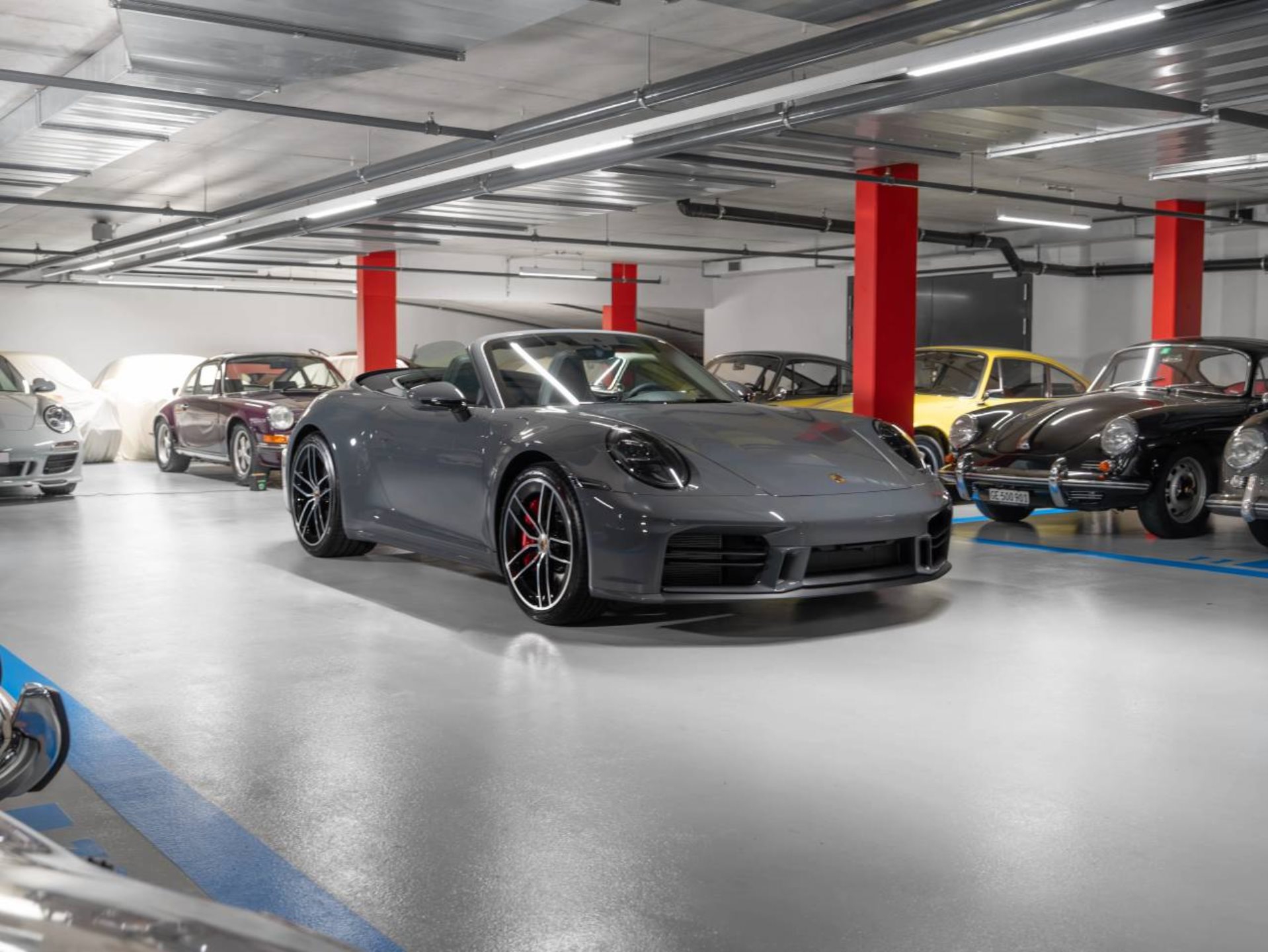 PORSCHE 911 Carrera S Cabriolet-image-5