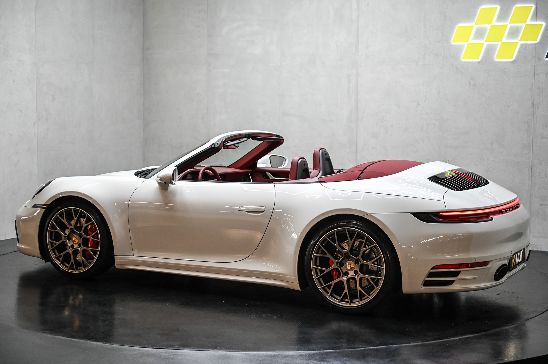 PORSCHE 911 Carrera S Cabriolet PDK-image-8