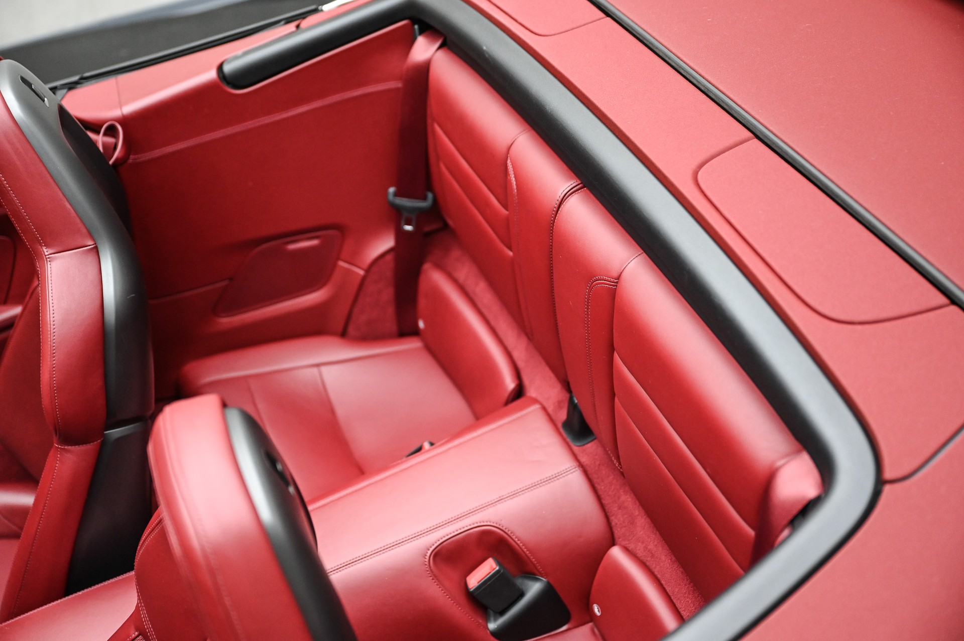 PORSCHE 911 Carrera S Cabriolet PDK-image-27