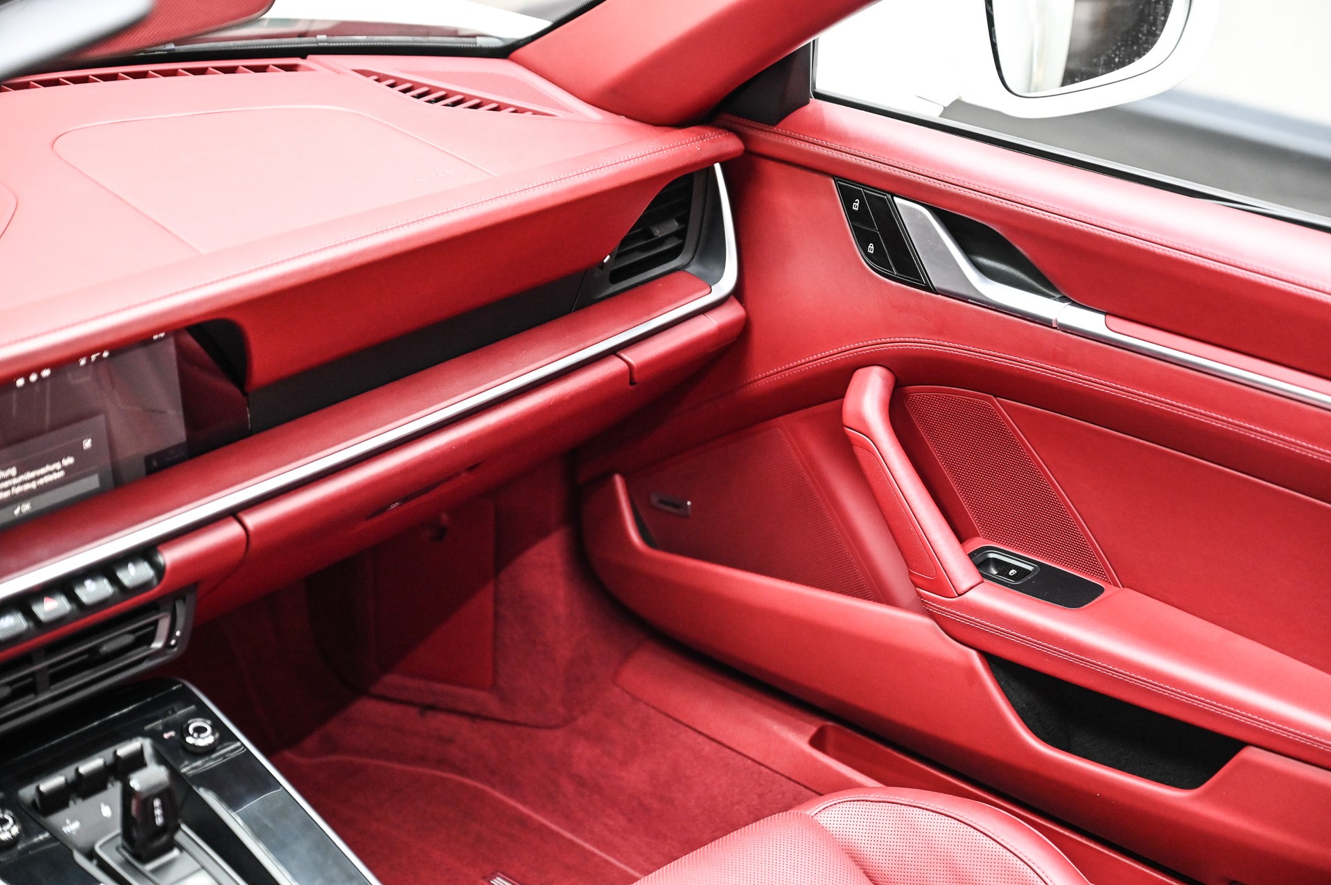 PORSCHE 911 Carrera S Cabriolet PDK-image-33
