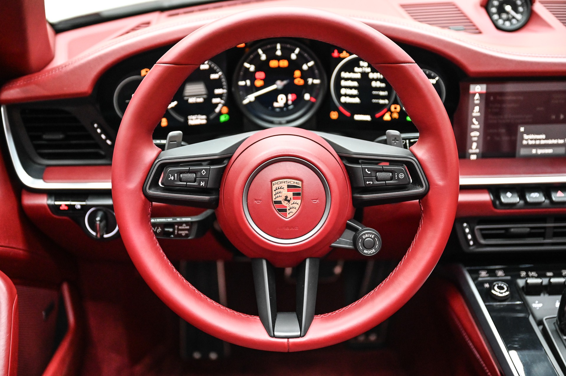 PORSCHE 911 Carrera S Cabriolet PDK-image-23