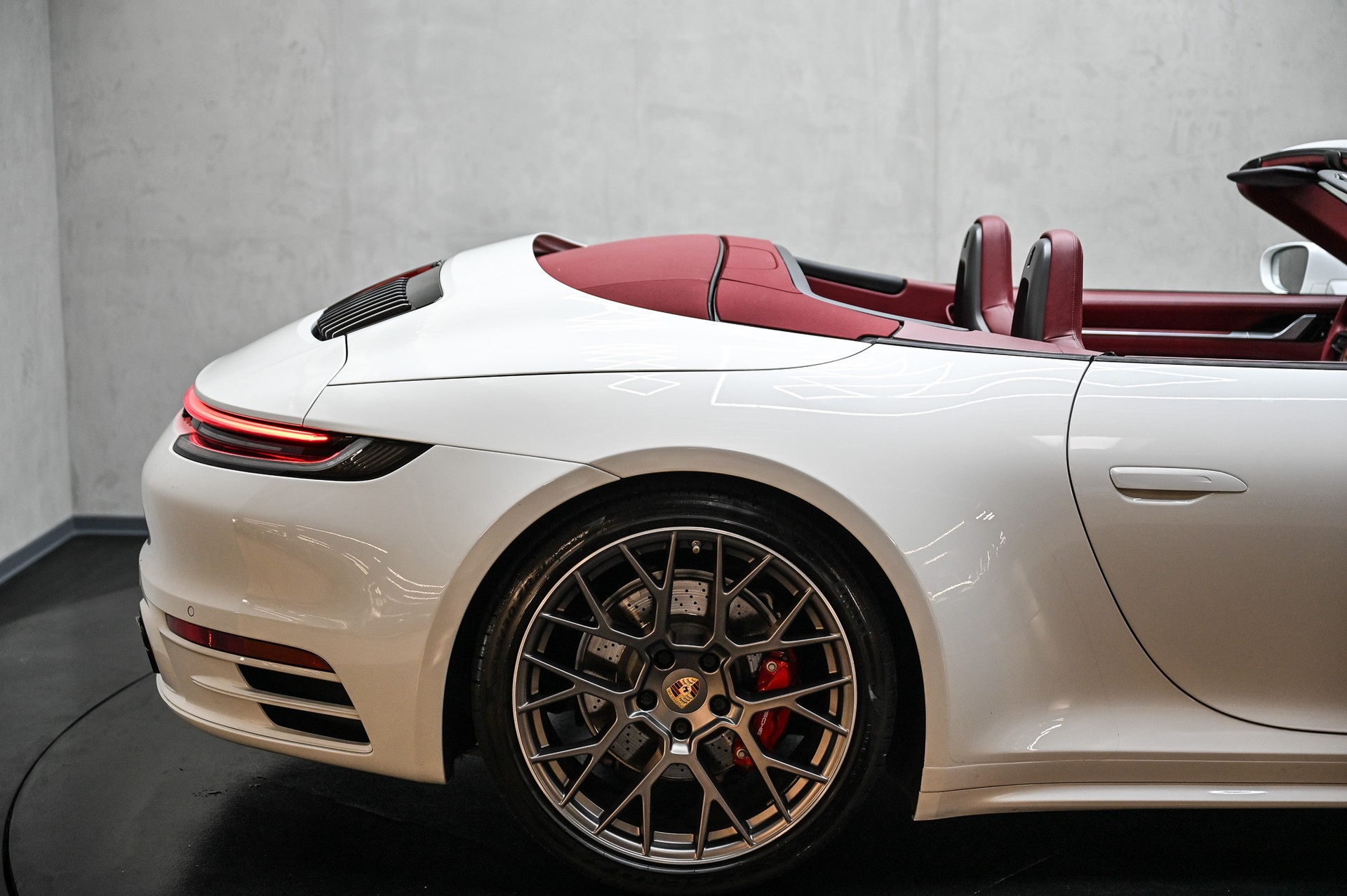 PORSCHE 911 Carrera S Cabriolet PDK-image-16