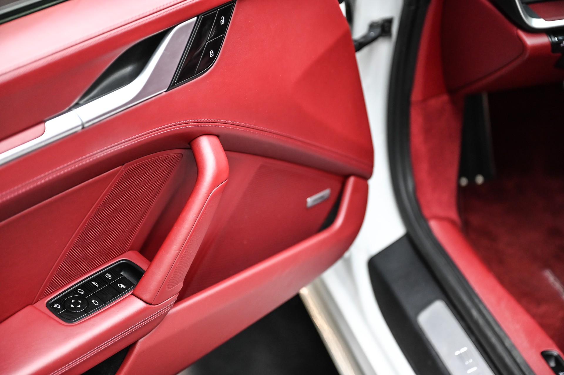 PORSCHE 911 Carrera S Cabriolet PDK-image-28