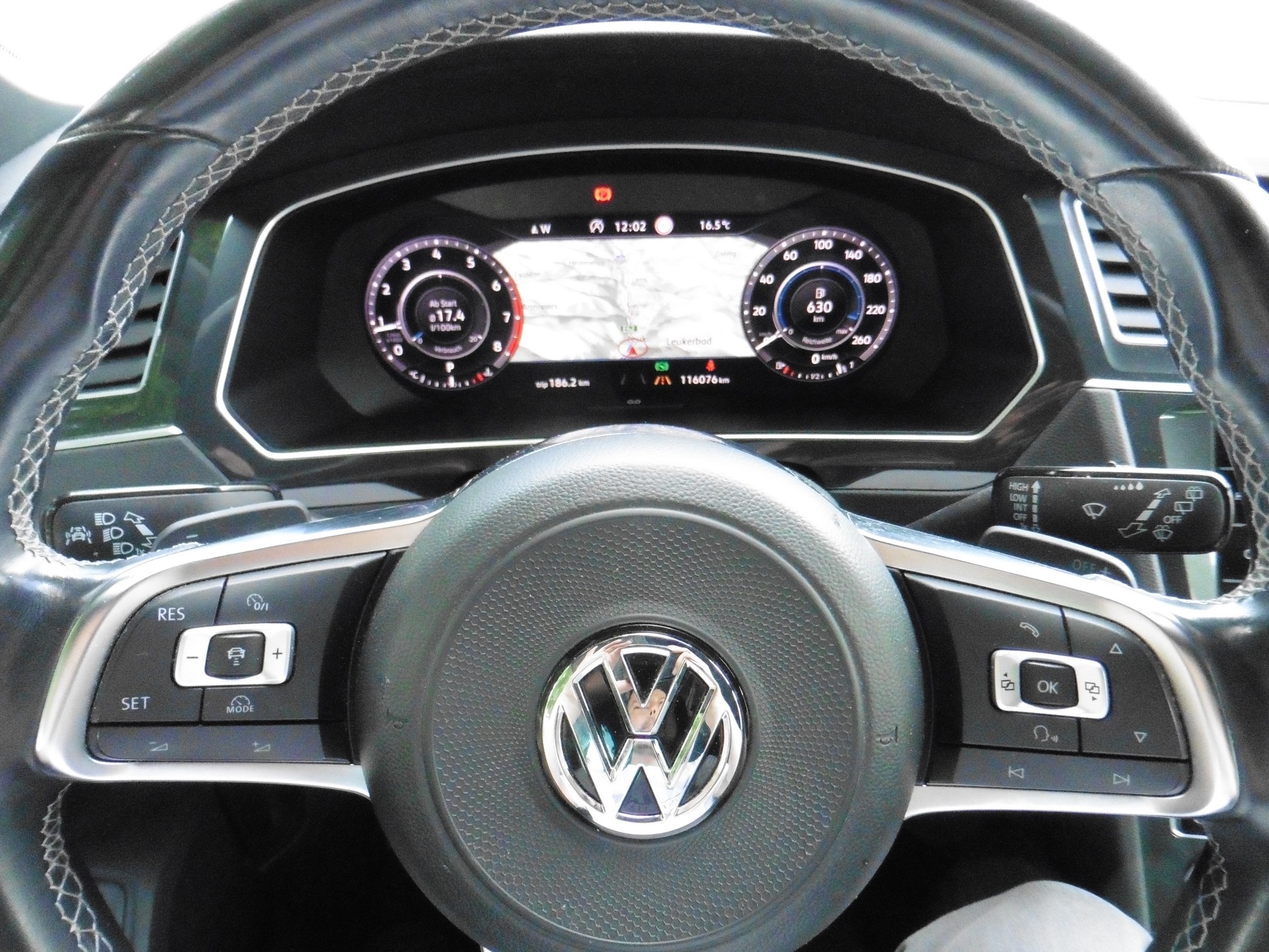 VW Tiguan 2.0TSI Highline 4Motion DSG-image-18