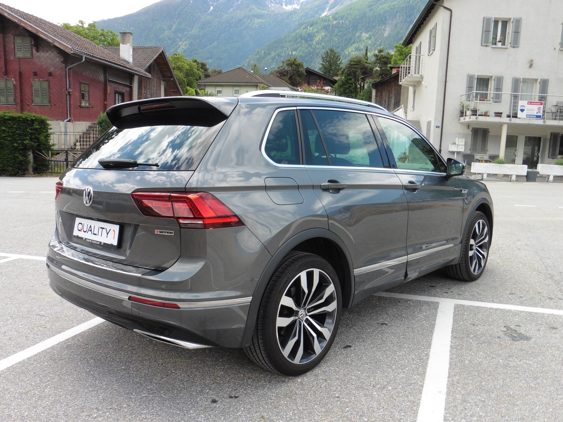 VW Tiguan 2.0TSI Highline 4Motion DSG-image-9