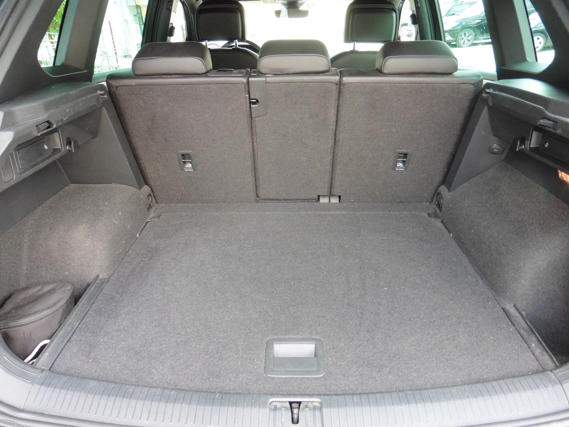 VW Tiguan 2.0TSI Highline 4Motion DSG-image-25