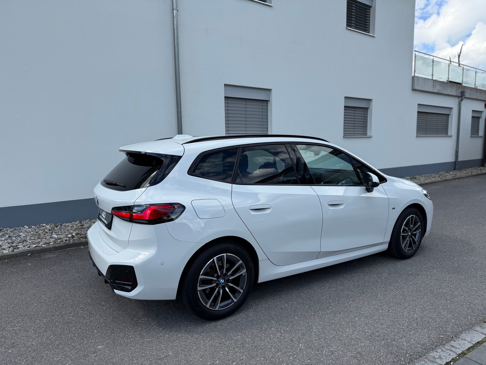 BMW 218d Active Tourer M Sport DKG-image-5