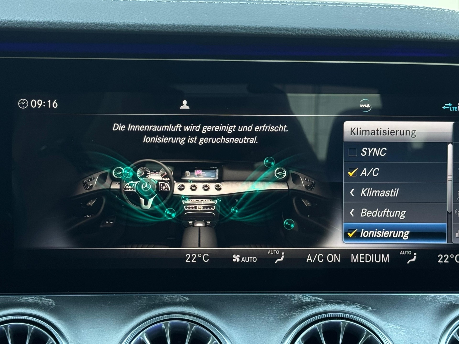 MERCEDES-BENZ CLS 400 d AMG Line 4Matic 9G-Tronic-image-25