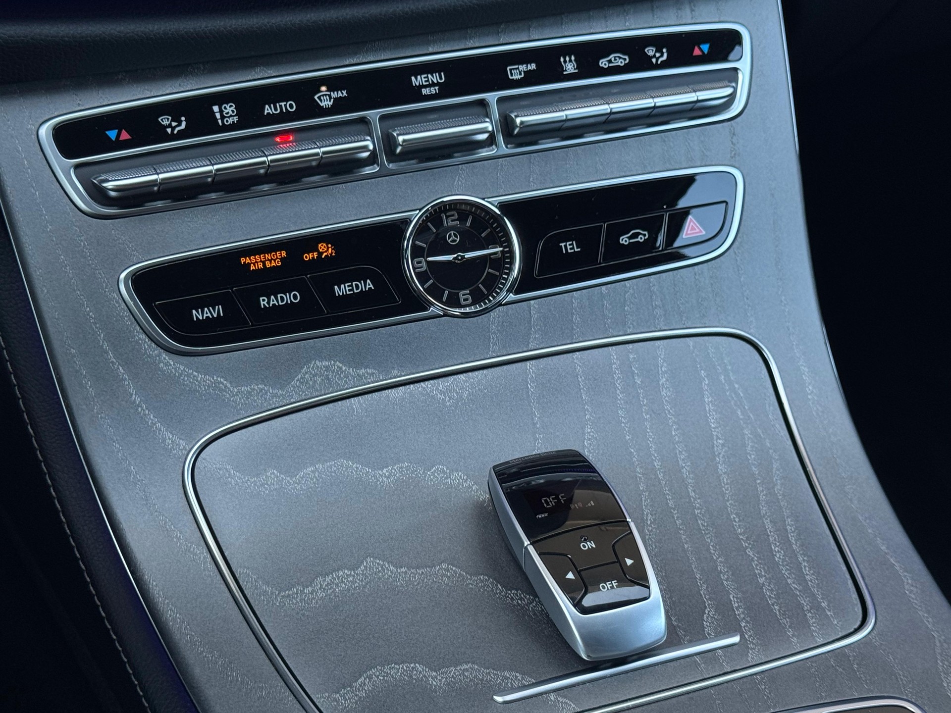 MERCEDES-BENZ CLS 400 d AMG Line 4Matic 9G-Tronic-image-14