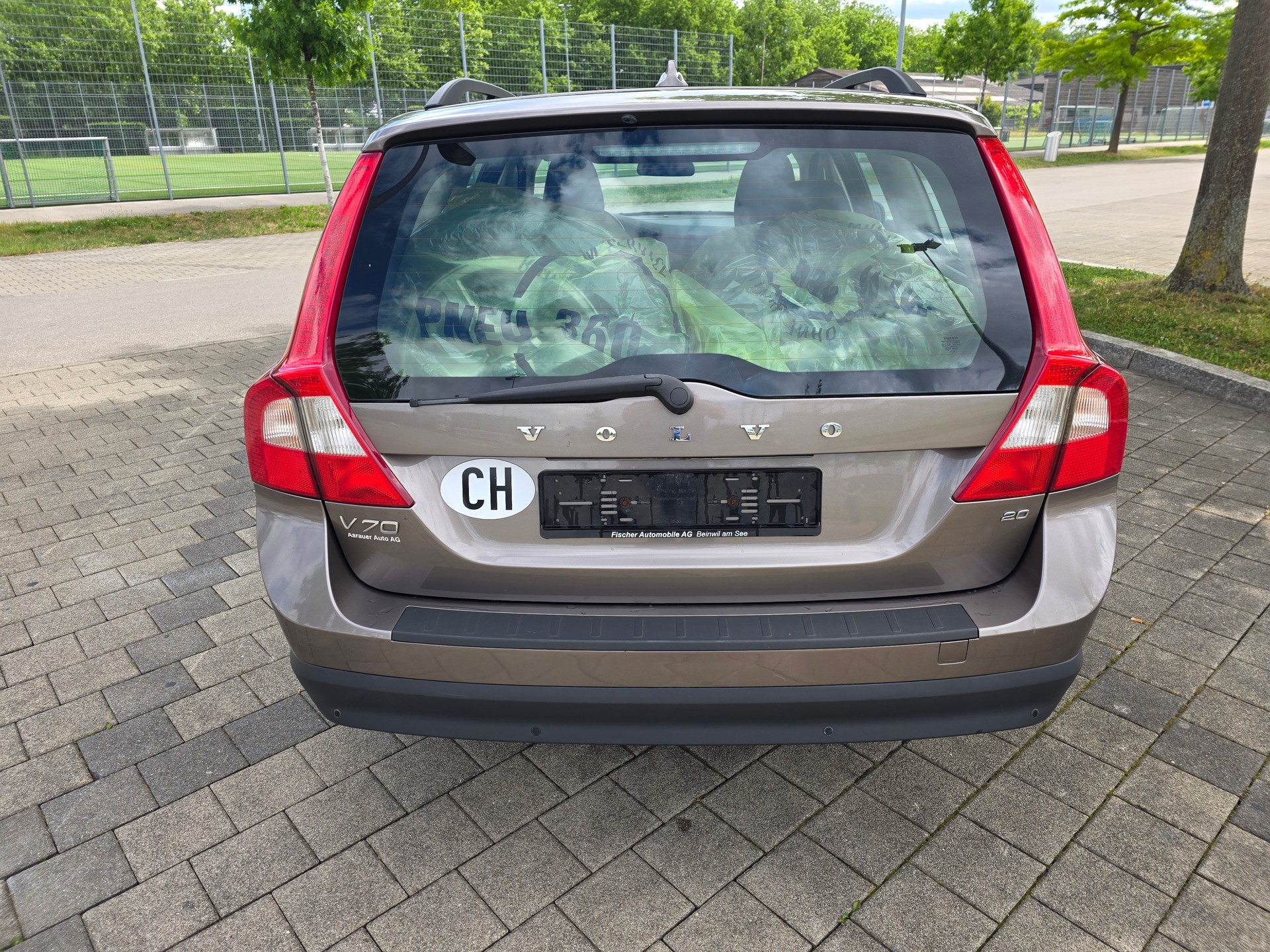VOLVO V70 2.0 Kinetic-image-8