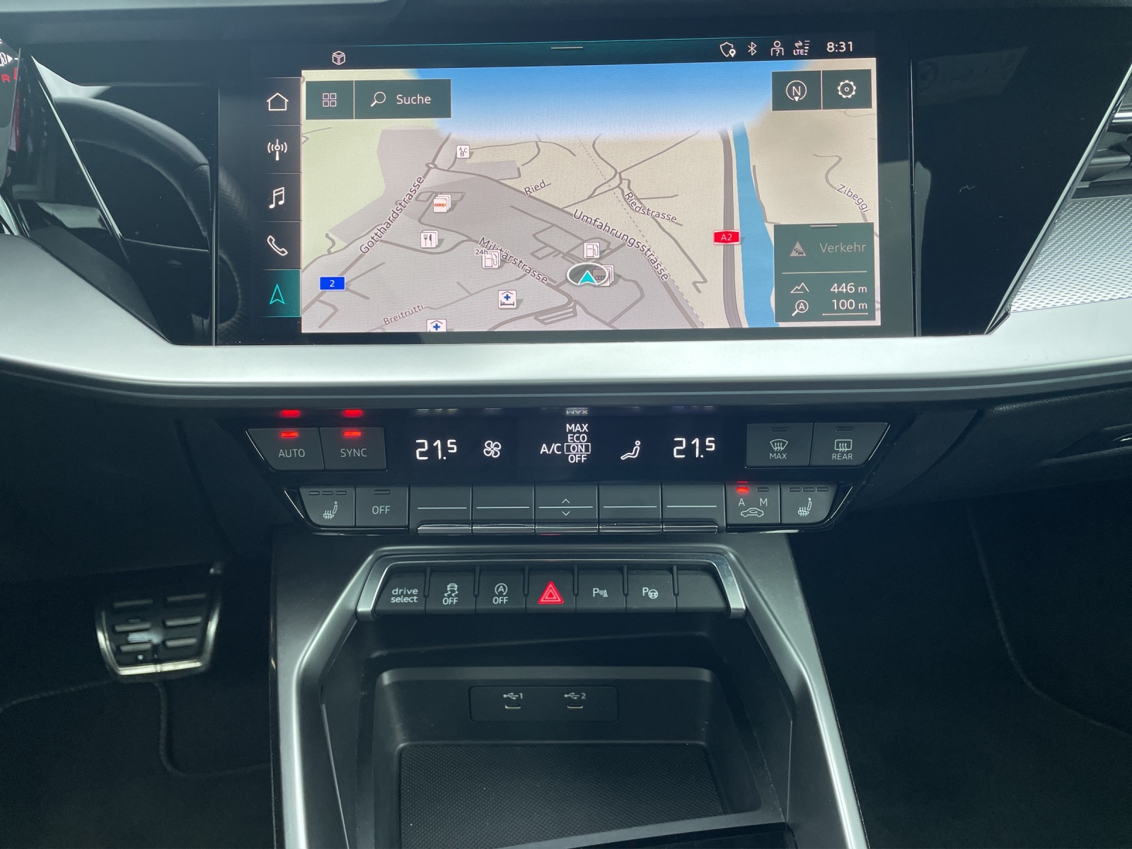 AUDI S3 Sportback 2.0 TFSI quattro S-tronic-image-11