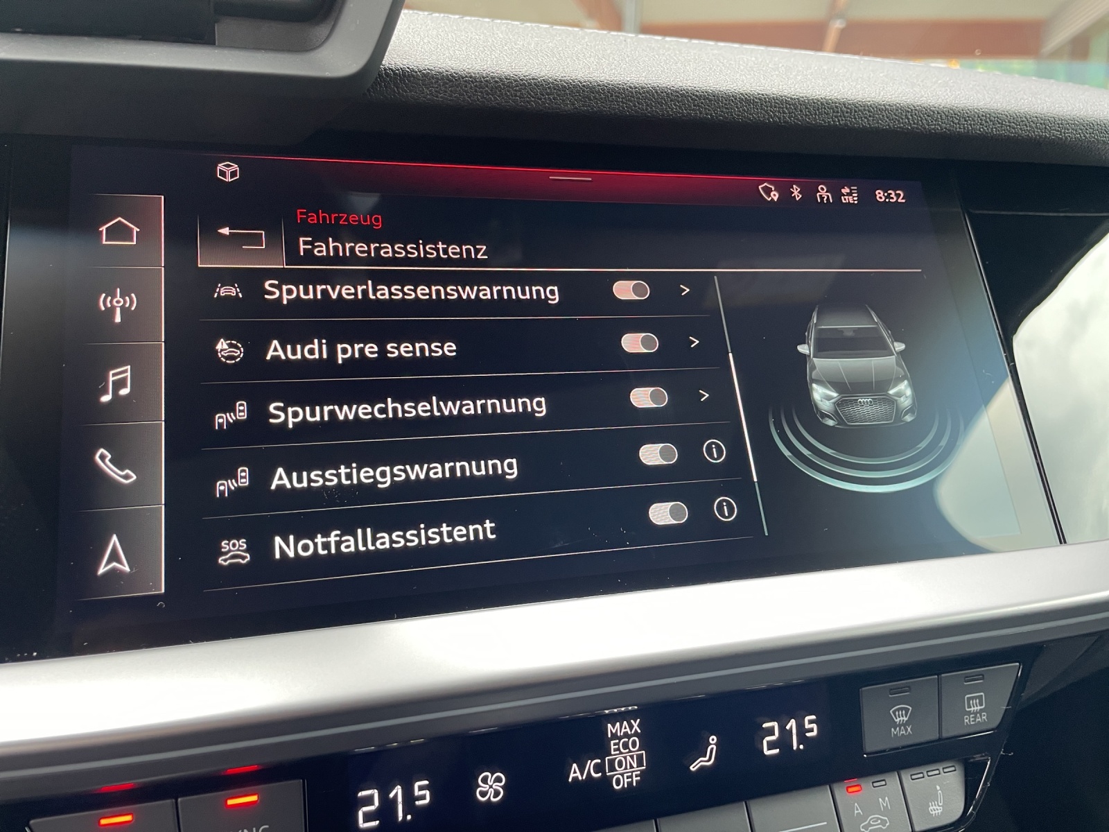 AUDI S3 Sportback 2.0 TFSI quattro S-tronic-image-14
