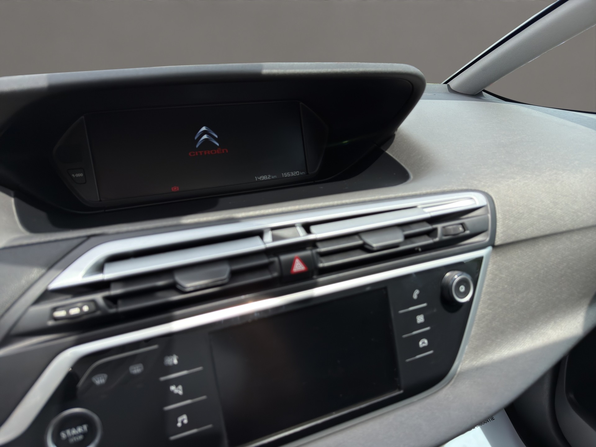 CITROEN Grand C4 Spacetourer 2.0 BlueHDi Shine EAT8 7 Plätze-image-19