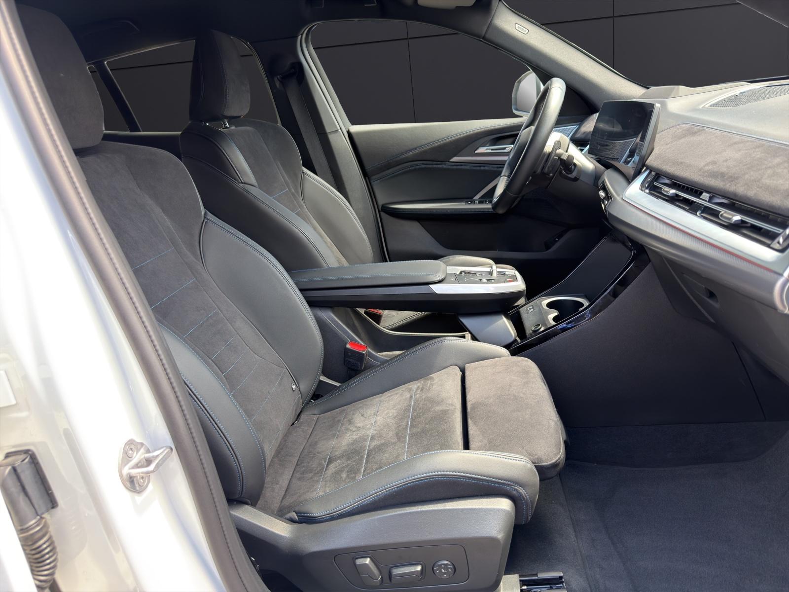 BMW X2 20d xDrive paddles-image-19