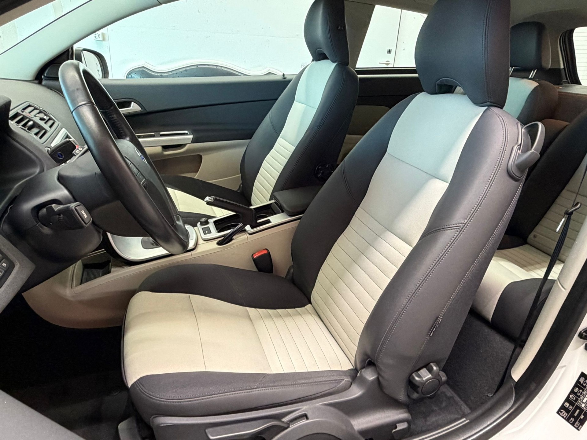 VOLVO C30 DRIVEe Start/Stop Momentum-image-8