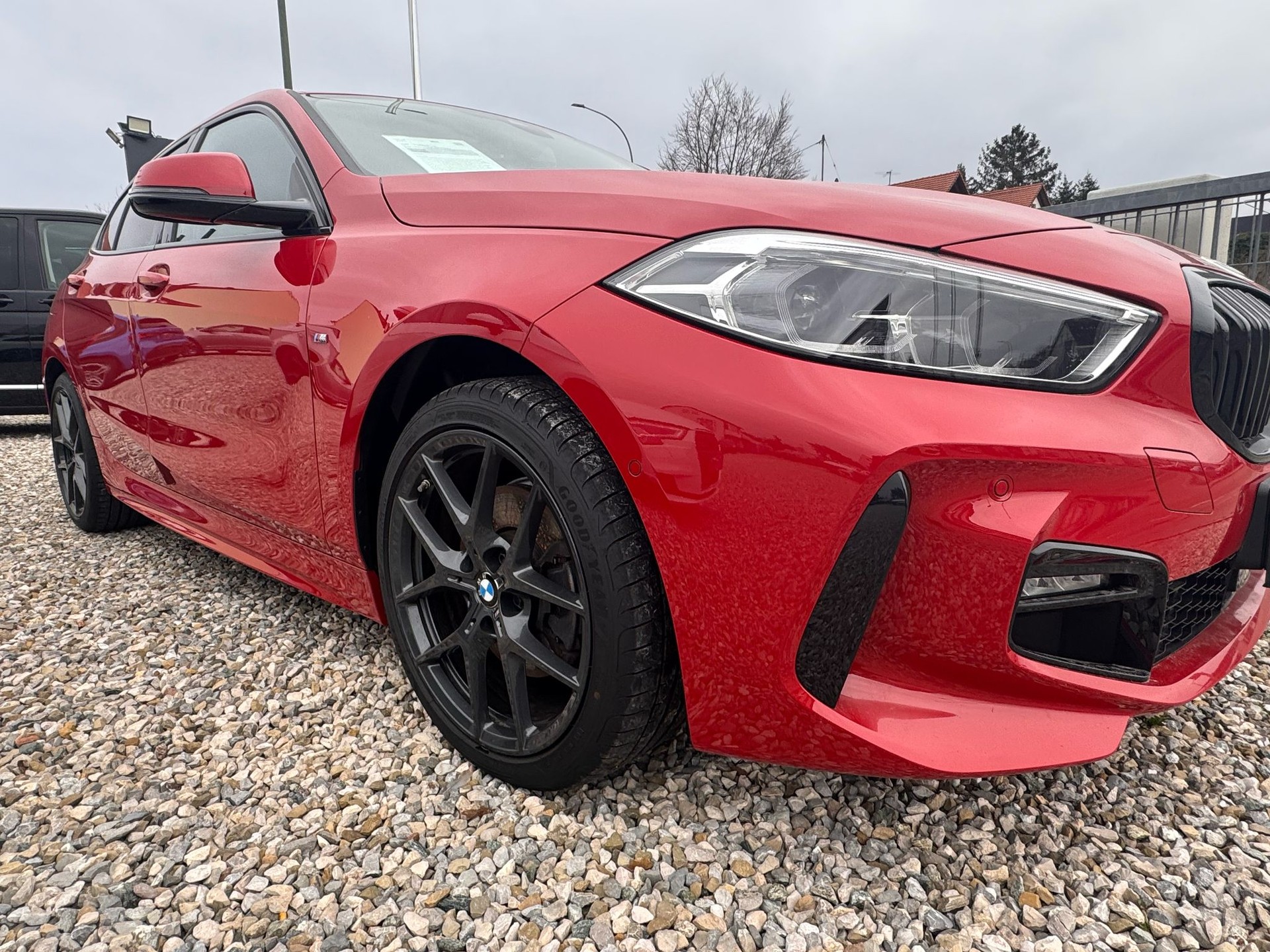 BMW 118i M Sport Steptronic-showroom-element-1