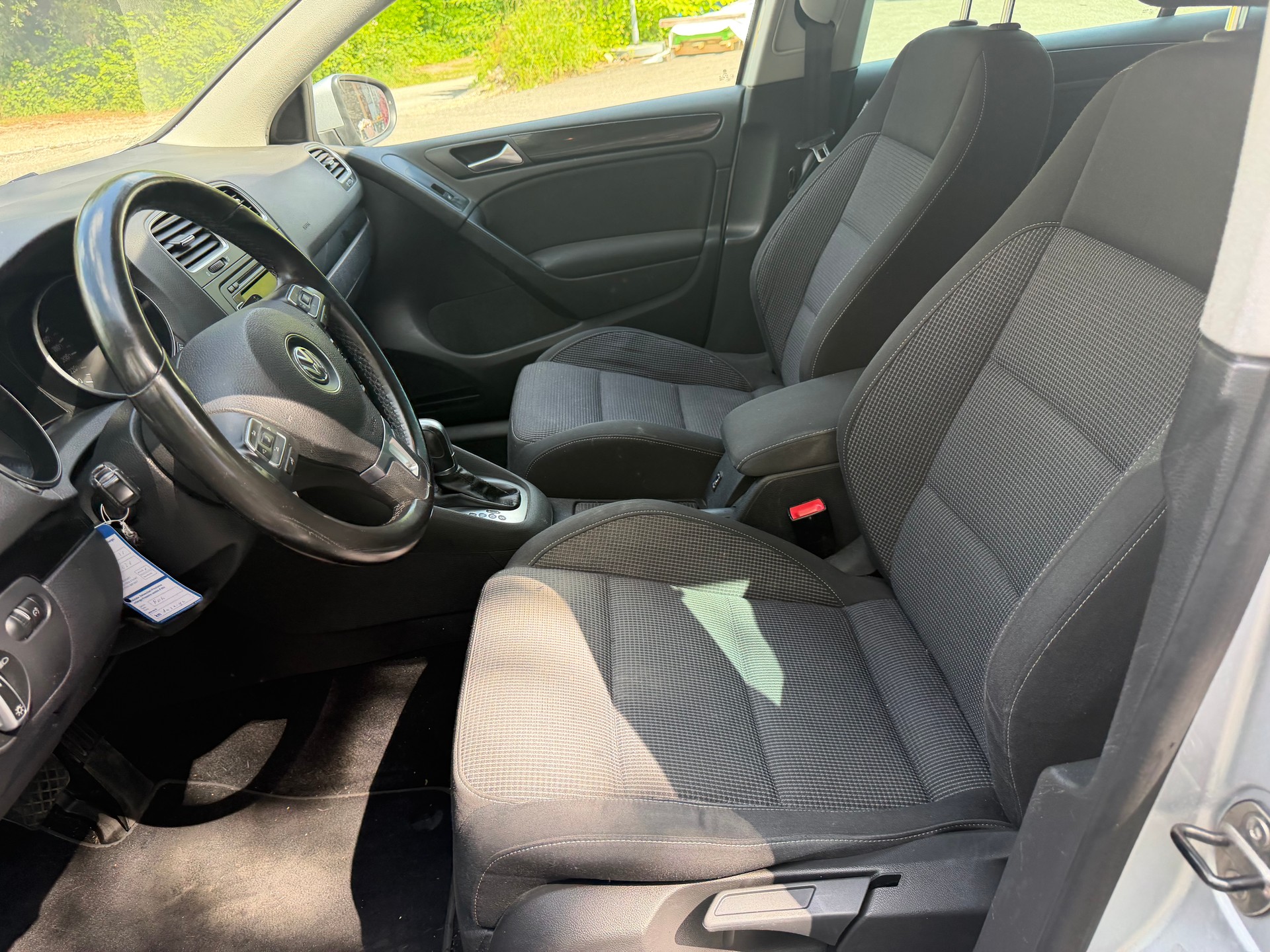 VW Golf 1.2 TSI BlueMotion Technology Team DSG-image-11
