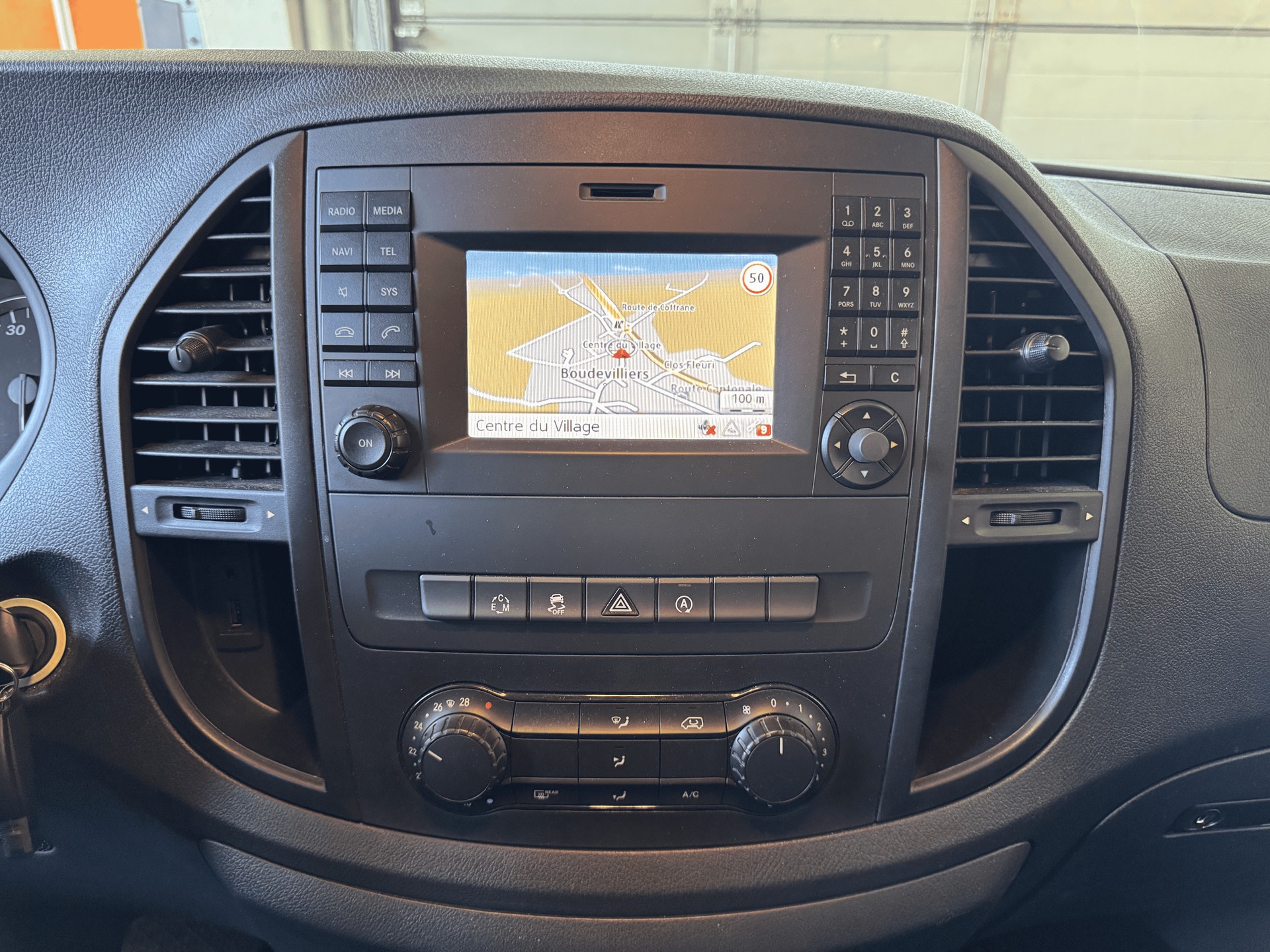 MERCEDES-BENZ Vito 114 BlueTec Tourer Pro EL 7G-Tronic-image-11
