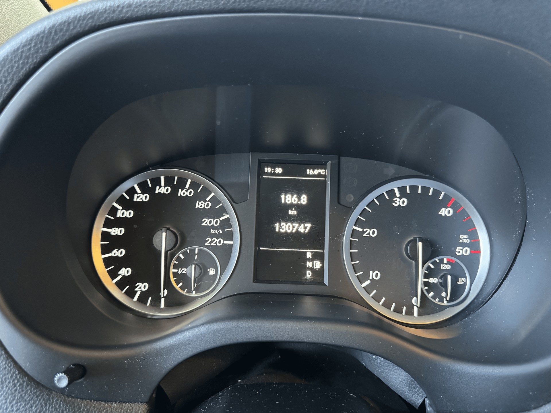 MERCEDES-BENZ Vito 114 BlueTec Tourer Pro EL 7G-Tronic-image-9
