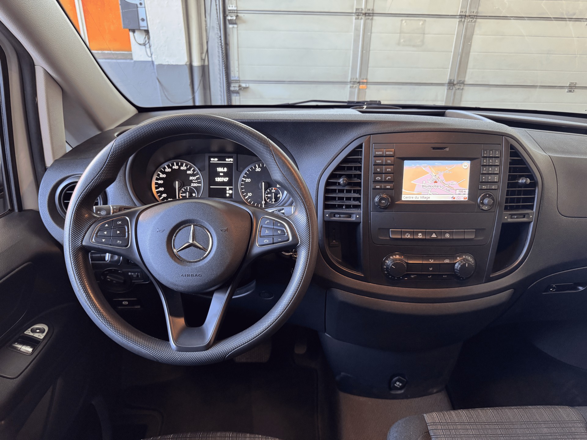 MERCEDES-BENZ Vito 114 BlueTec Tourer Pro EL 7G-Tronic-image-8