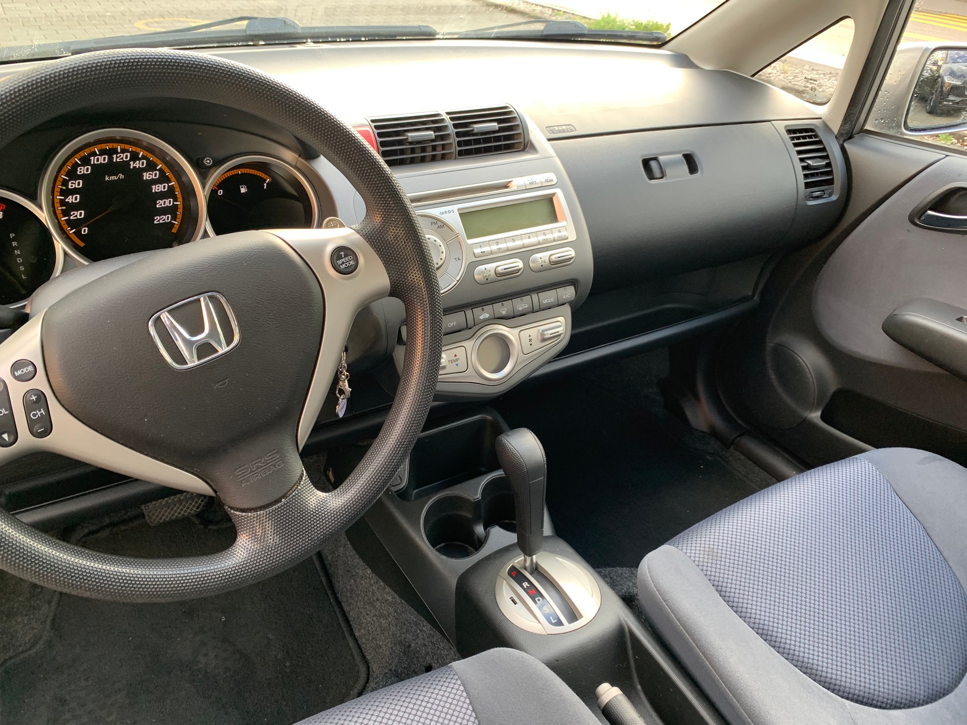 HONDA Jazz 1.4i LS Formula 1 CVT-image-7