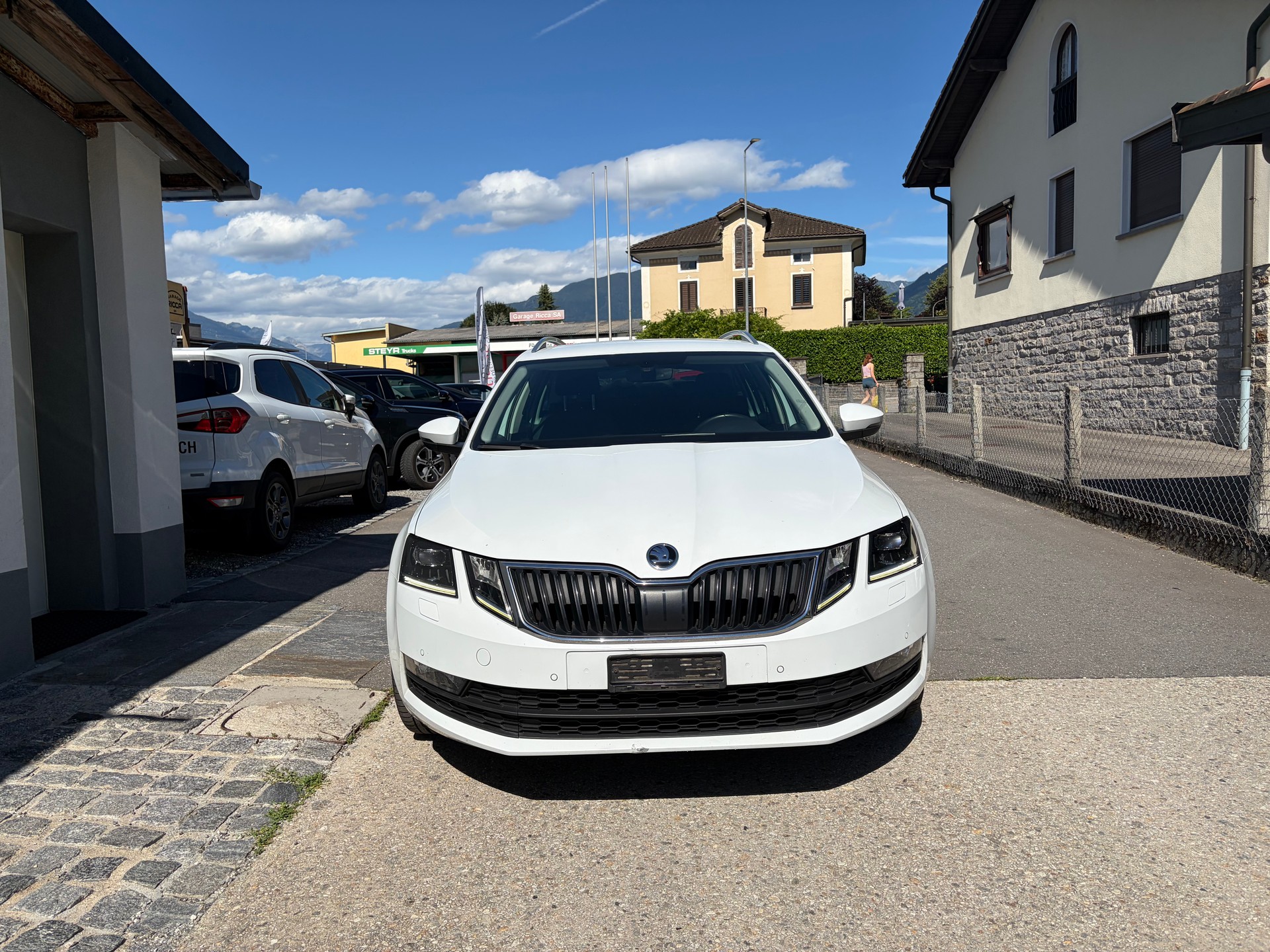 SKODA Octavia Combi 1.5 TSI Soleil DSG-image-9