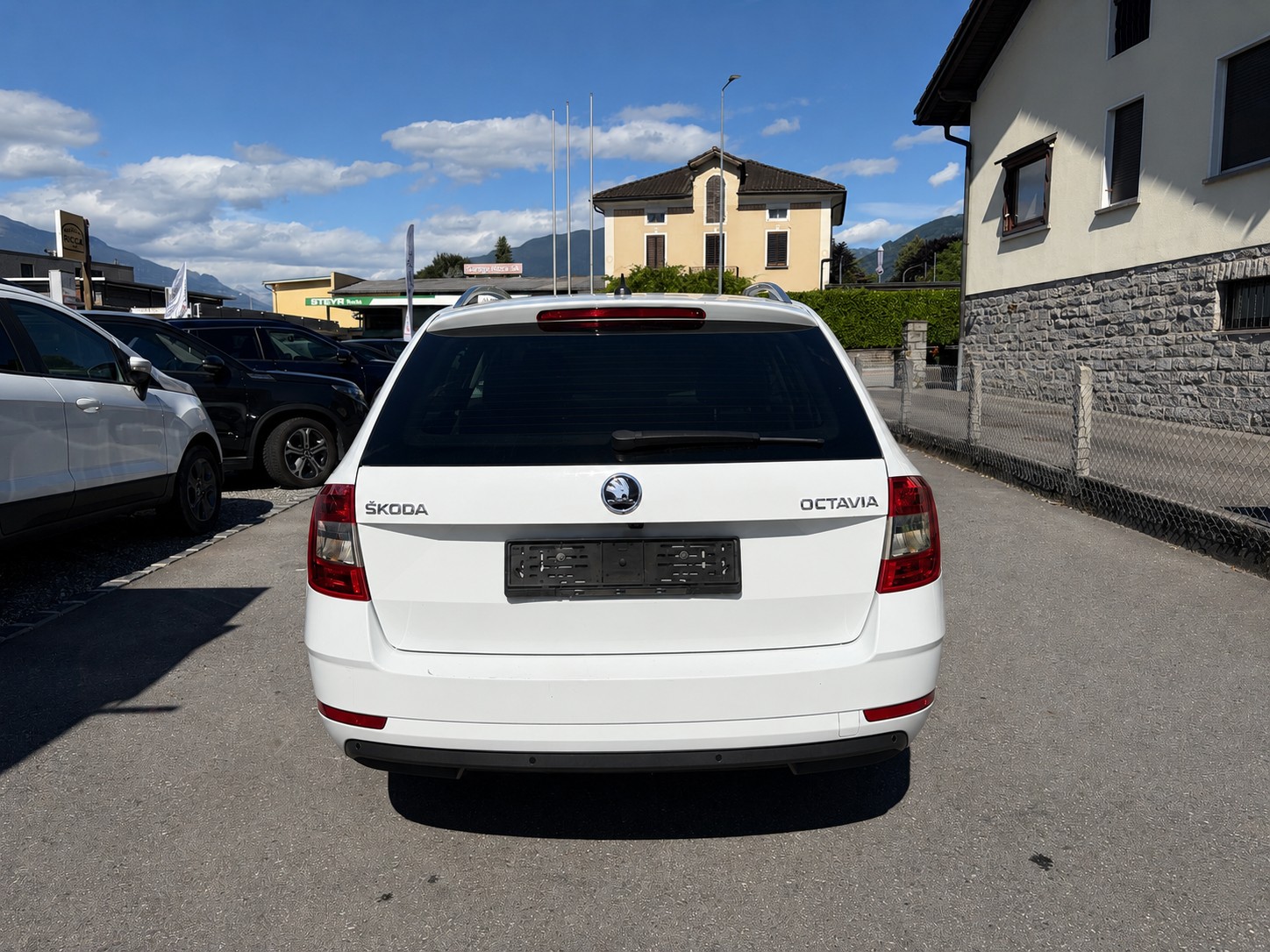 SKODA Octavia Combi 1.5 TSI Soleil DSG-image-10