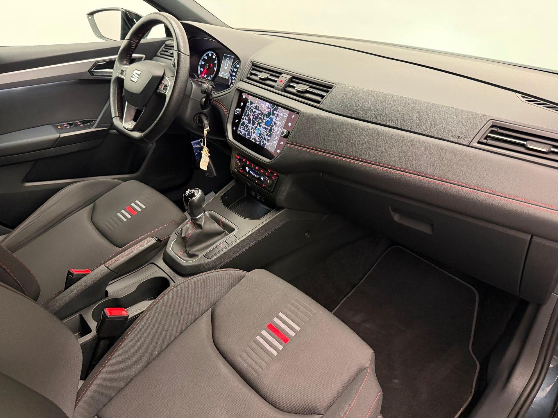 SEAT Ibiza 1.0 TSI 95 Swiss FR-Evolution-image-10