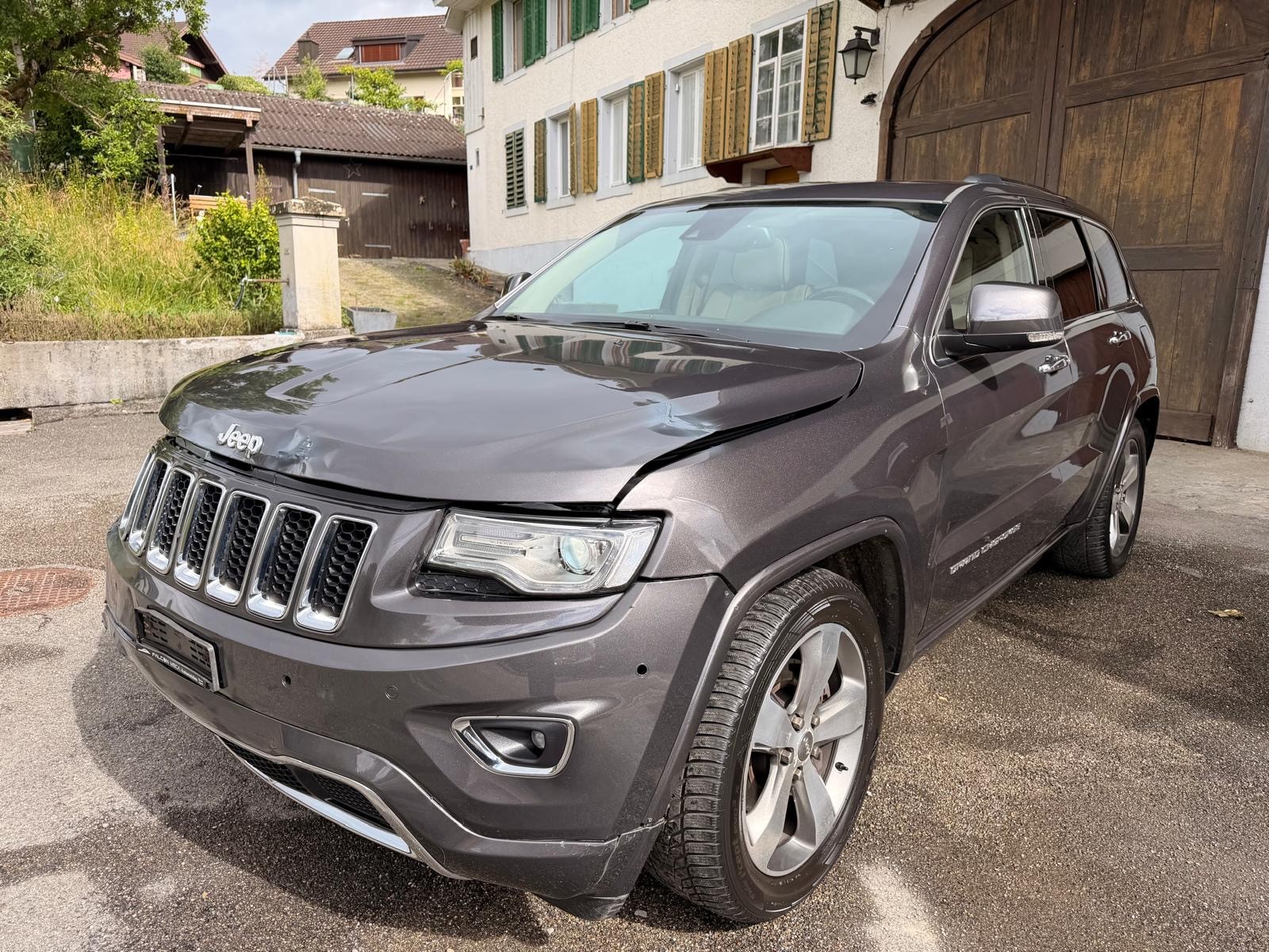 JEEP Grand Cherokee 3.0 CRD Overland Automatic-image-0