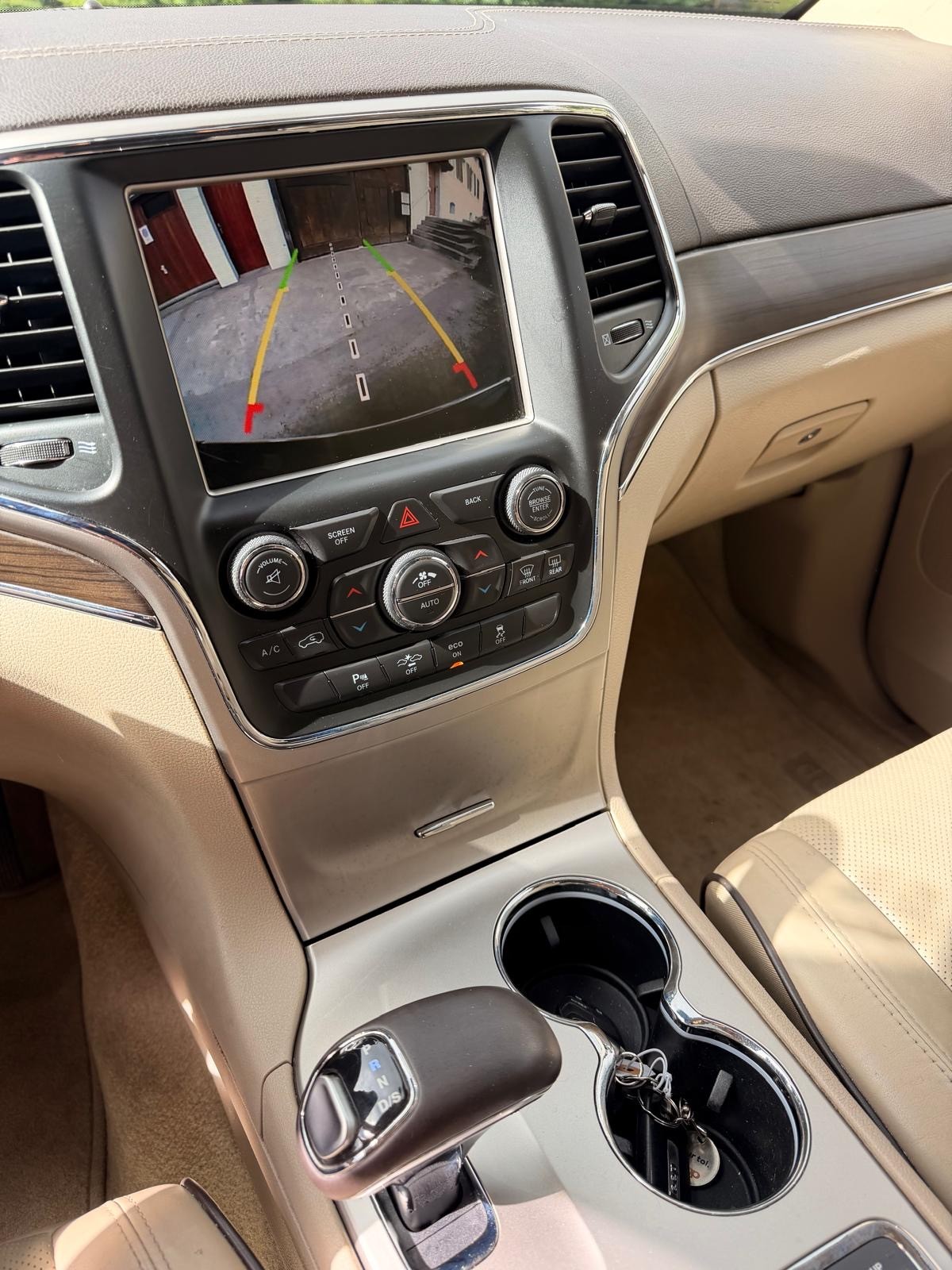 JEEP Grand Cherokee 3.0 CRD Overland Automatic-image-14