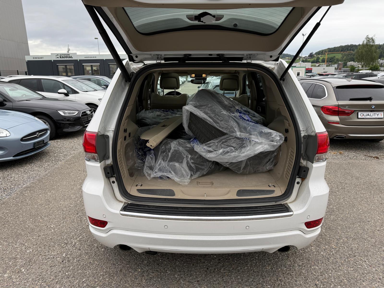 JEEP Grand Cherokee 3.0 CRD 250 Overland-image-14