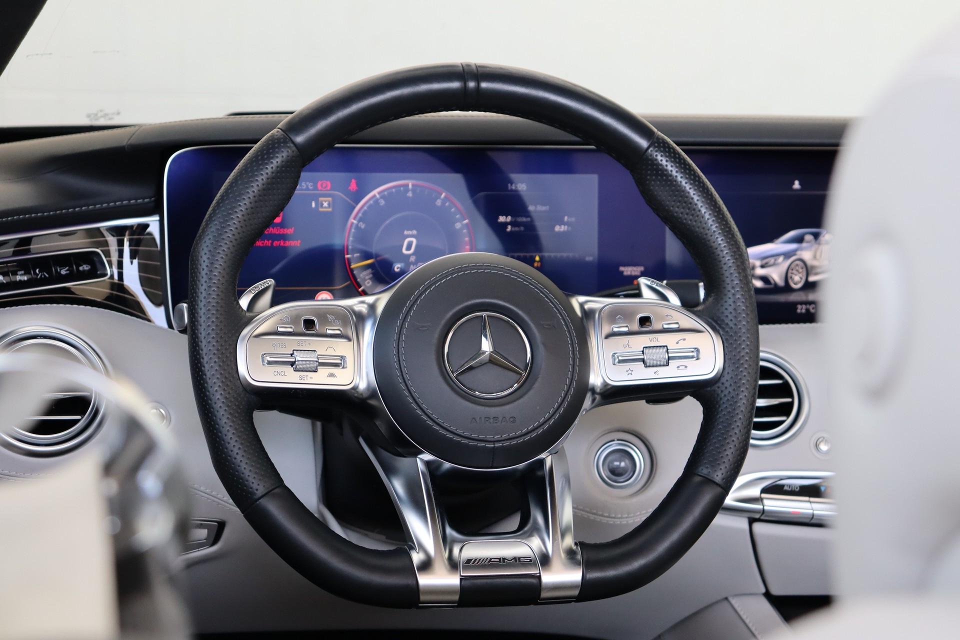 MERCEDES-BENZ S 63 AMG CABRIOLET 4MATIC SPEEDSHIFT MCT ** FACELIFT OHNE OPF ** BURMESTER HIGH END ** 5/5 KNÖPFEN ** WHITE INTERIOR **-image-21