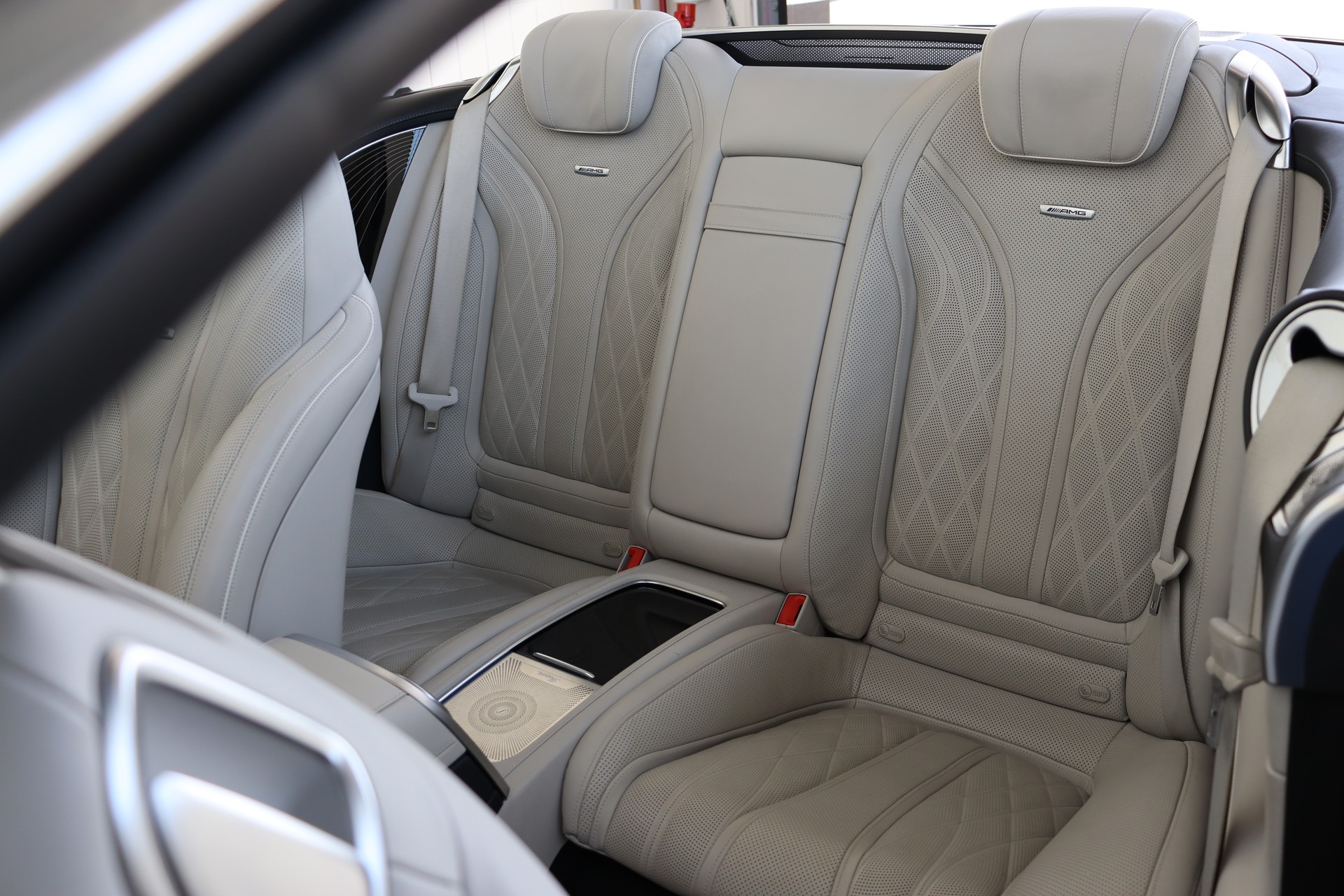 MERCEDES-BENZ S 63 AMG CABRIOLET 4MATIC SPEEDSHIFT MCT ** FACELIFT OHNE OPF ** BURMESTER HIGH END ** 5/5 KNÖPFEN ** WHITE INTERIOR **-image-19