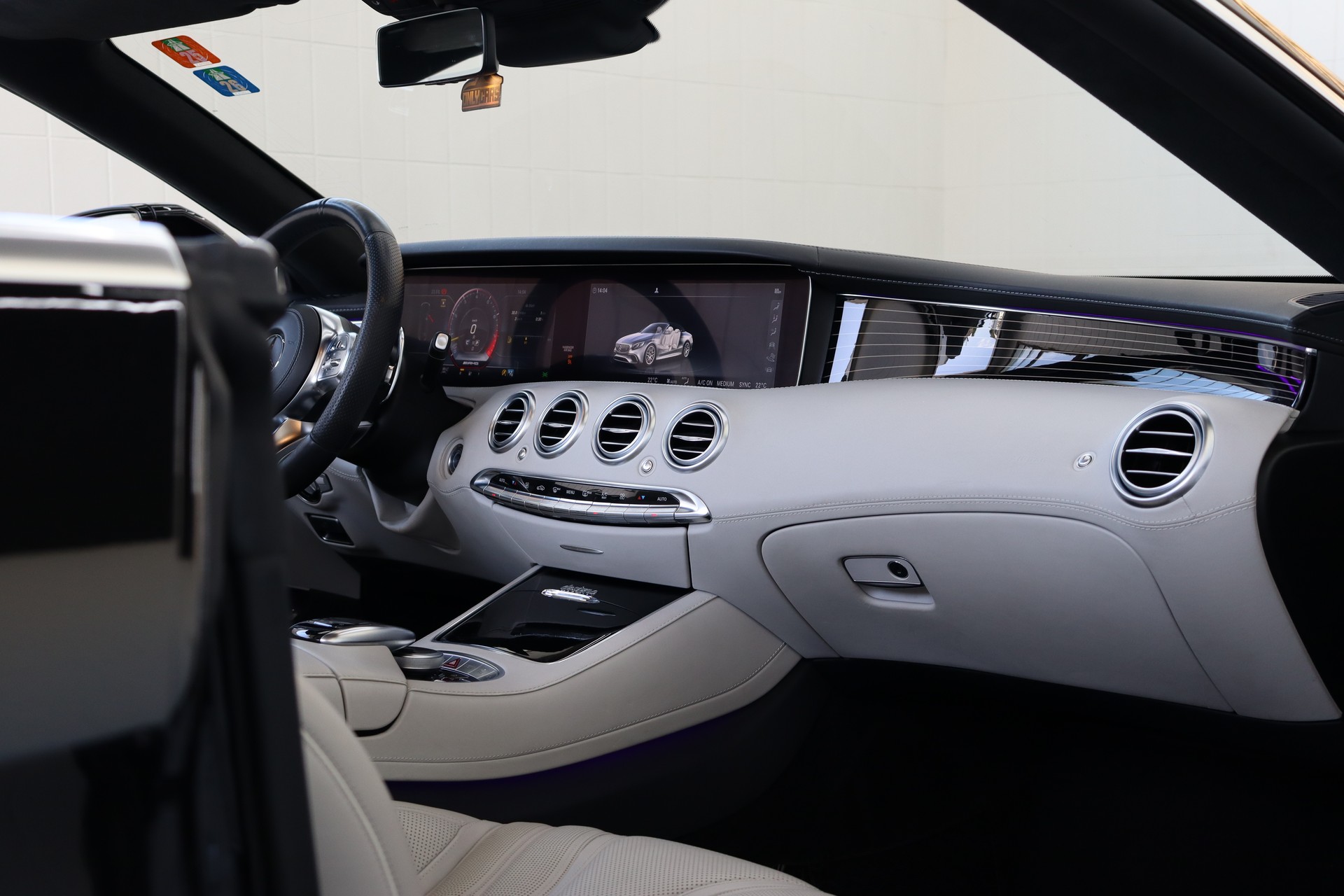 MERCEDES-BENZ S 63 AMG CABRIOLET 4MATIC SPEEDSHIFT MCT ** FACELIFT OHNE OPF ** BURMESTER HIGH END ** 5/5 KNÖPFEN ** WHITE INTERIOR **-image-16