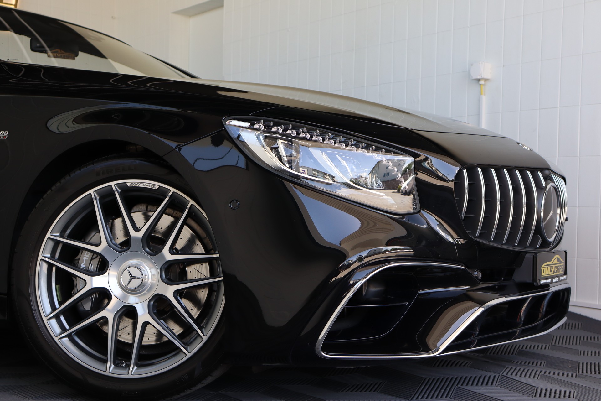 MERCEDES-BENZ S 63 AMG CABRIOLET 4MATIC SPEEDSHIFT MCT ** FACELIFT OHNE OPF ** BURMESTER HIGH END ** 5/5 KNÖPFEN ** WHITE INTERIOR **-image-4