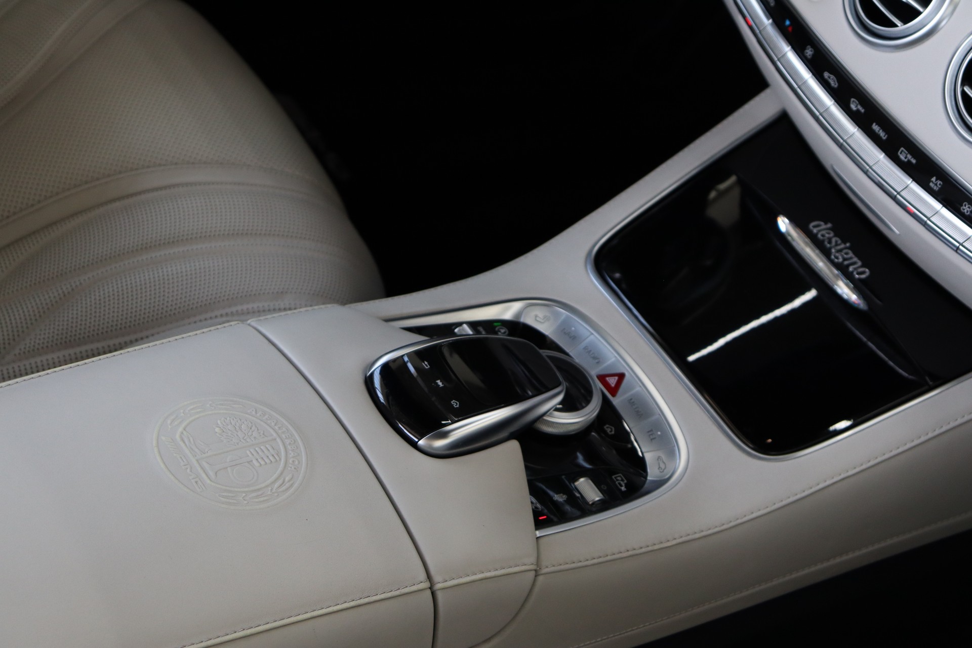 MERCEDES-BENZ S 63 AMG CABRIOLET 4MATIC SPEEDSHIFT MCT ** FACELIFT OHNE OPF ** BURMESTER HIGH END ** 5/5 KNÖPFEN ** WHITE INTERIOR **-image-28