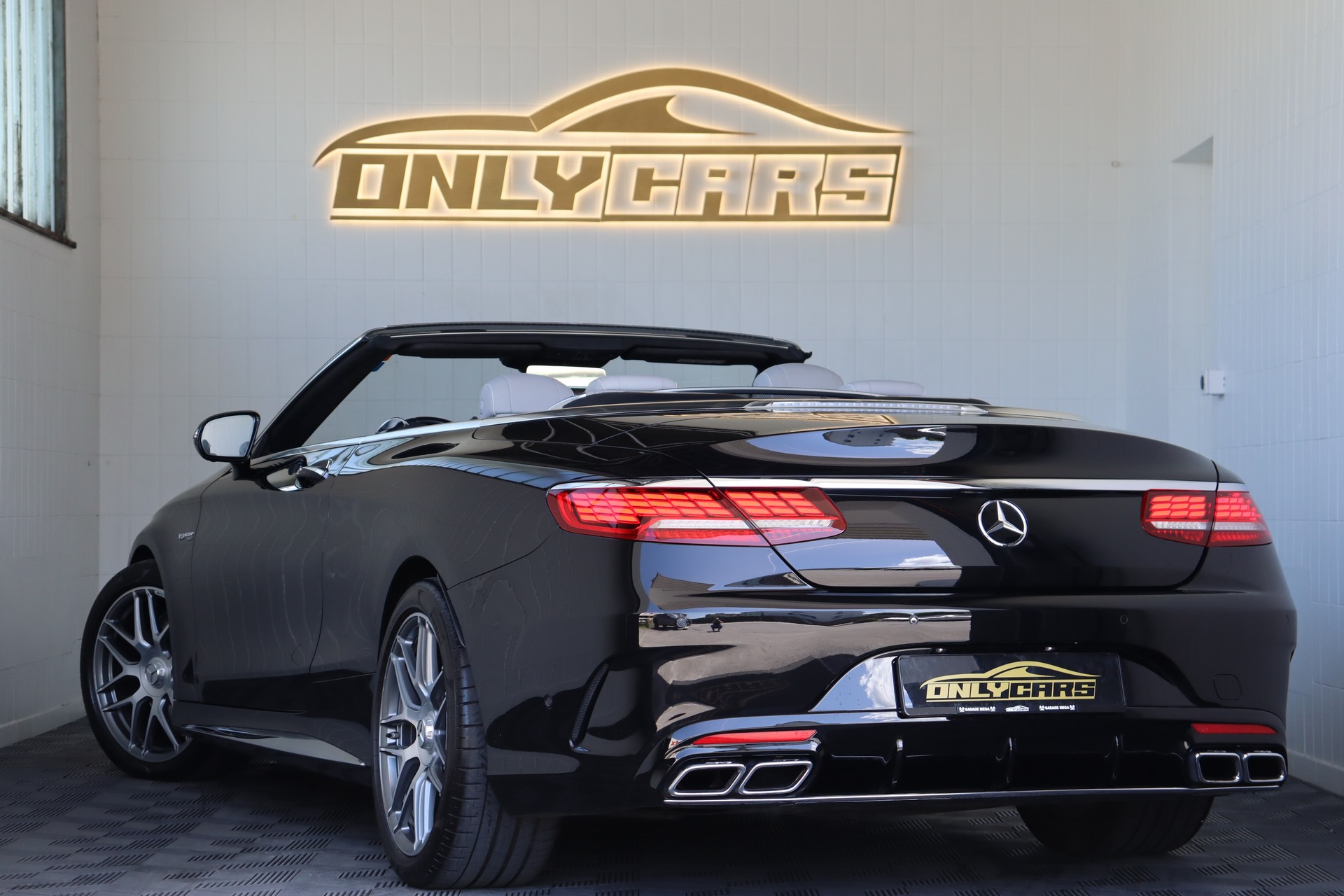 MERCEDES-BENZ S 63 AMG CABRIOLET 4MATIC SPEEDSHIFT MCT ** FACELIFT OHNE OPF ** BURMESTER HIGH END ** 5/5 KNÖPFEN ** WHITE INTERIOR **-image-6