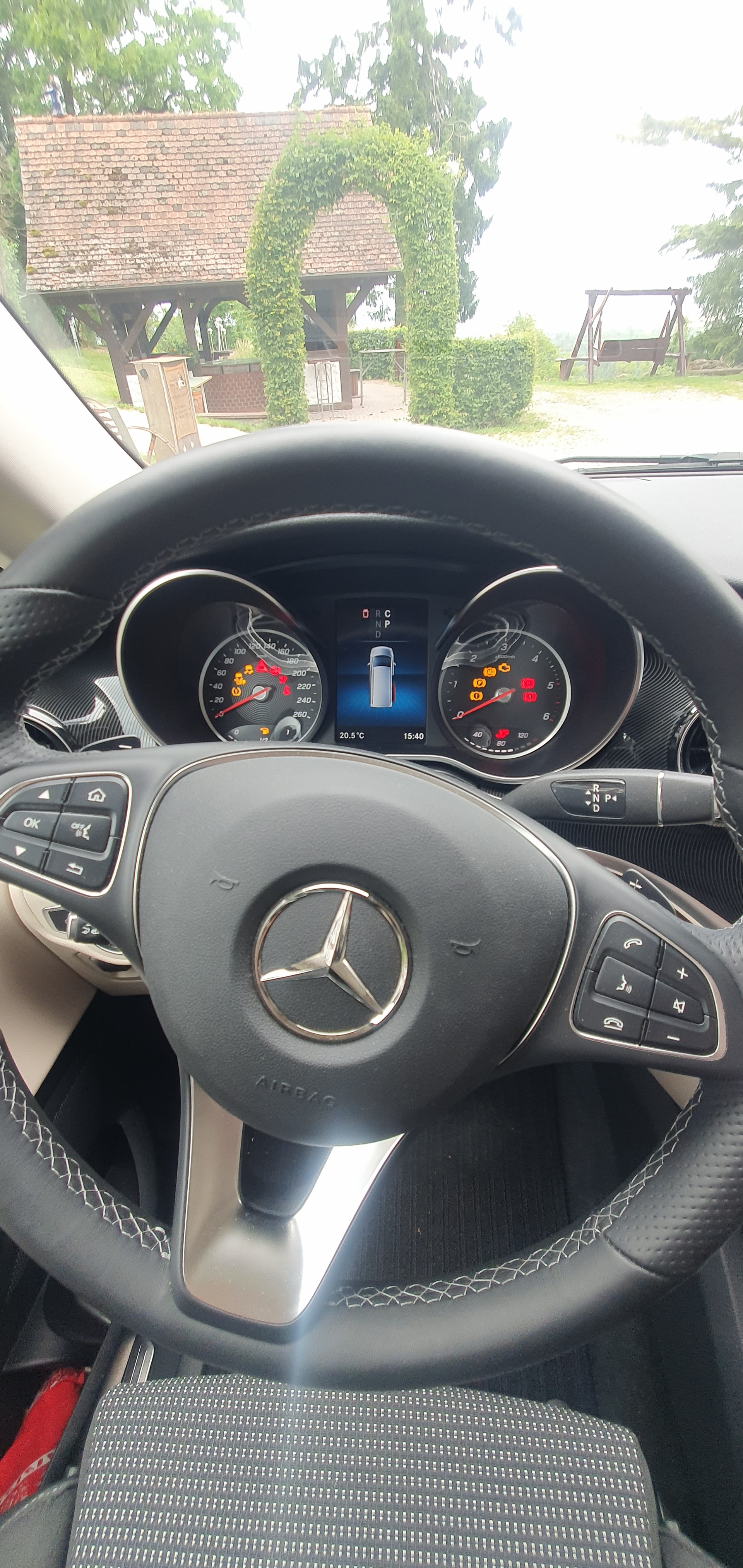 MERCEDES-BENZ Marco Polo 4matic 250d 360° Kamera-image-6
