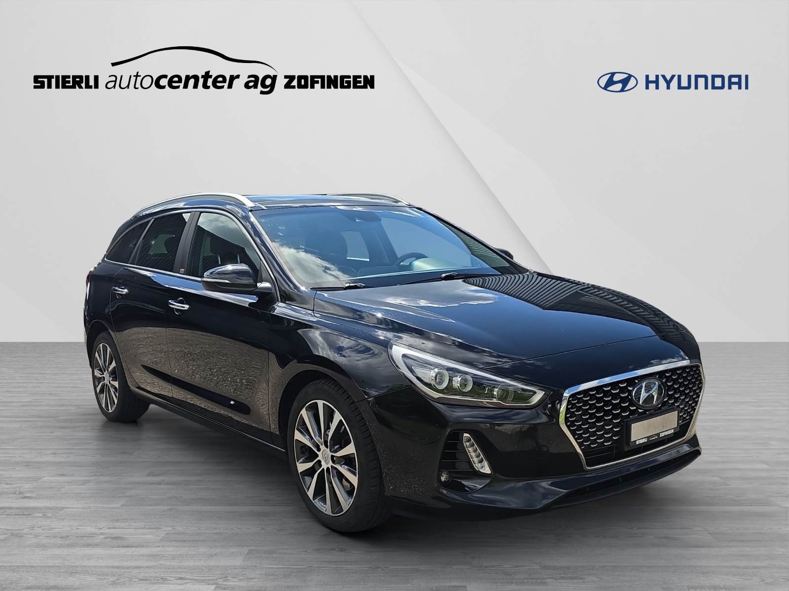 HYUNDAI i30 Wagon 1.6 CRDi Vertex-image-2
