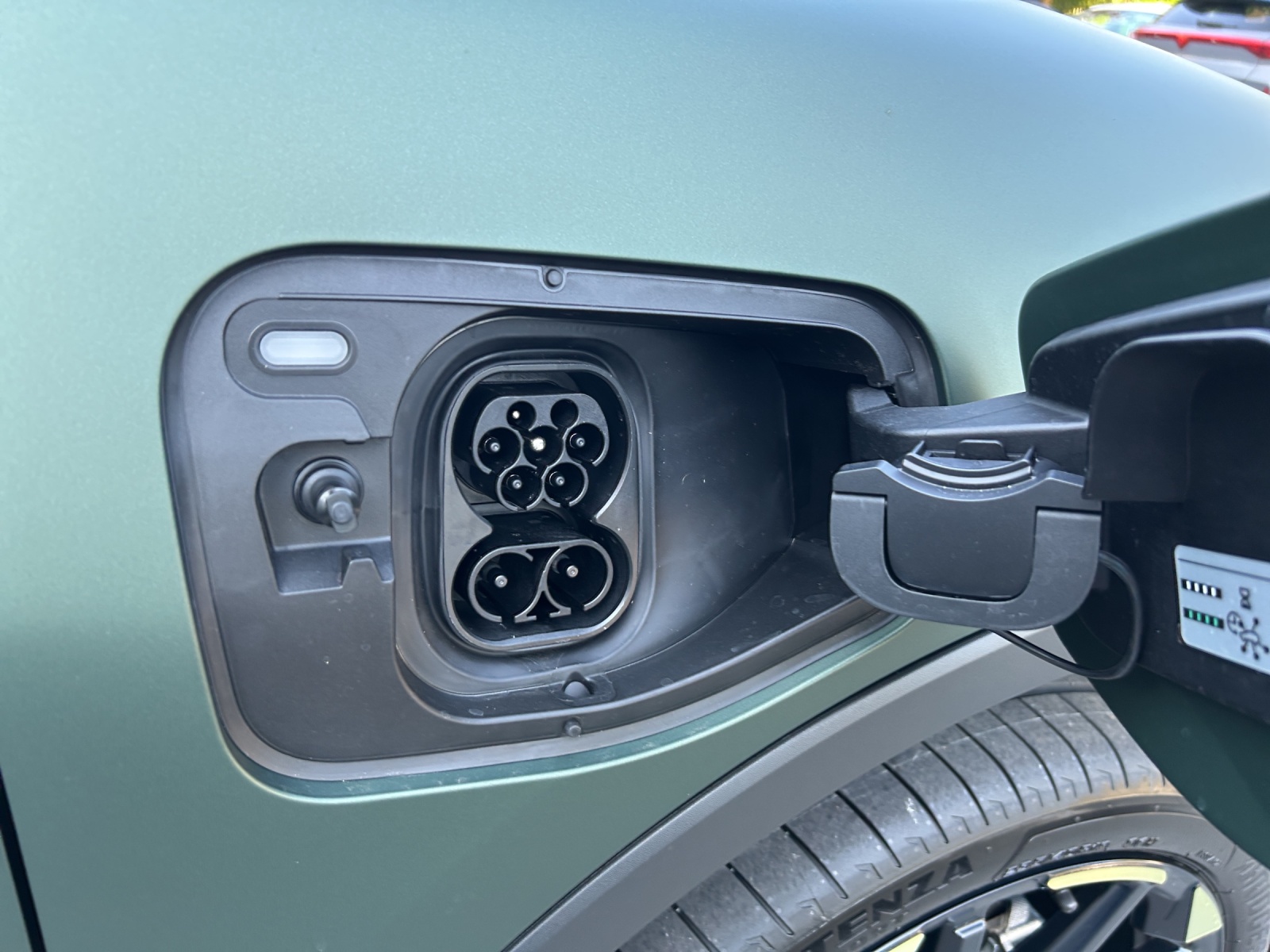 CUPRA Raval 52 kWh VZ Extreme Launch Edition-image-15