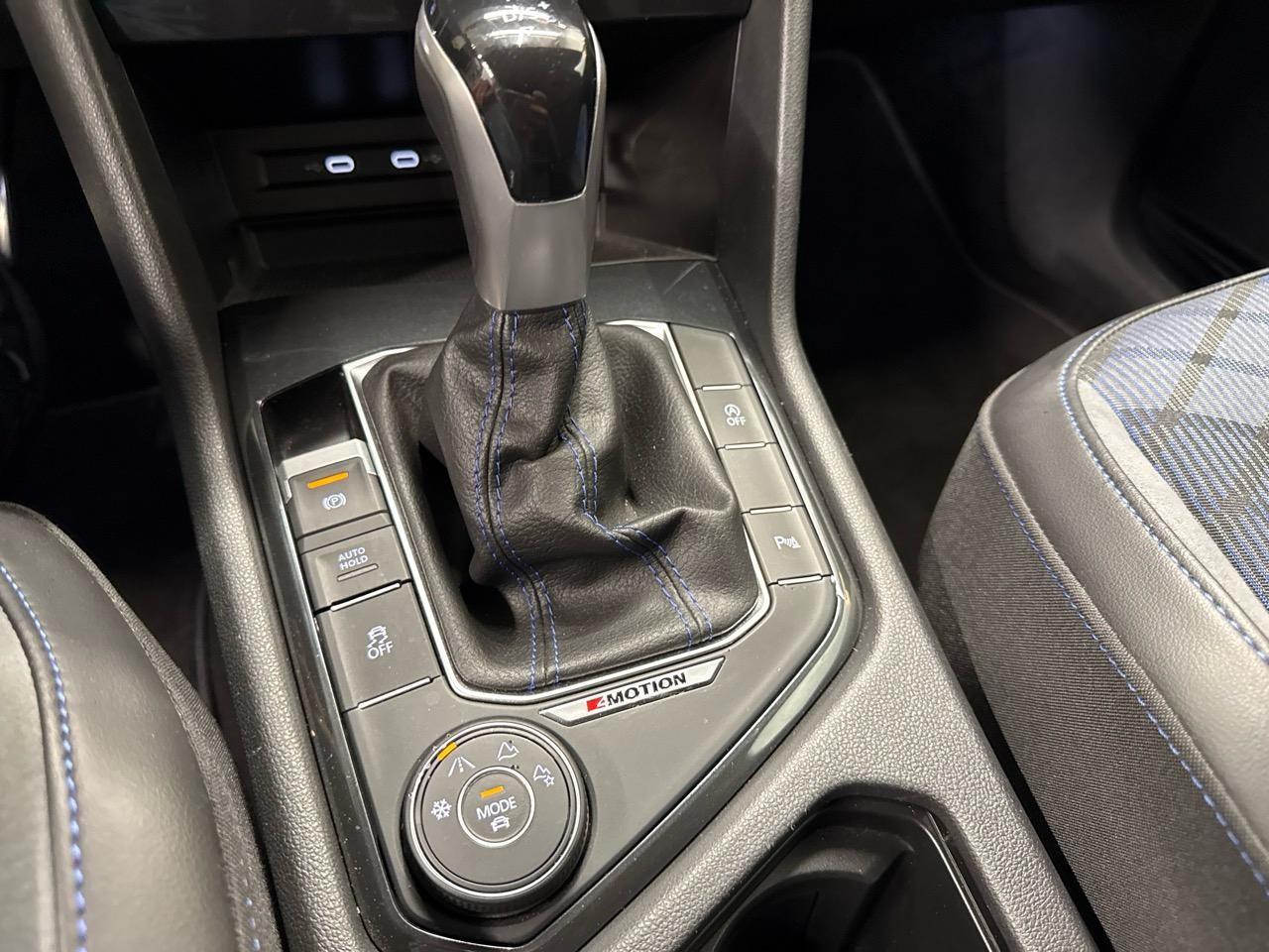 VW Tiguan 2.0TSI R 4Motion Black Style-image-9