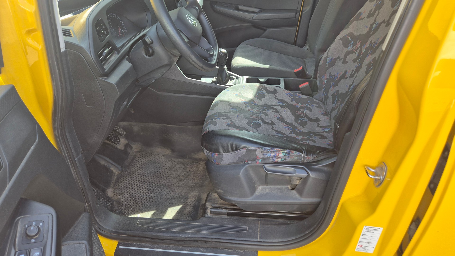 VW Caddy 2.0 TDI 4Motion Style-image-5