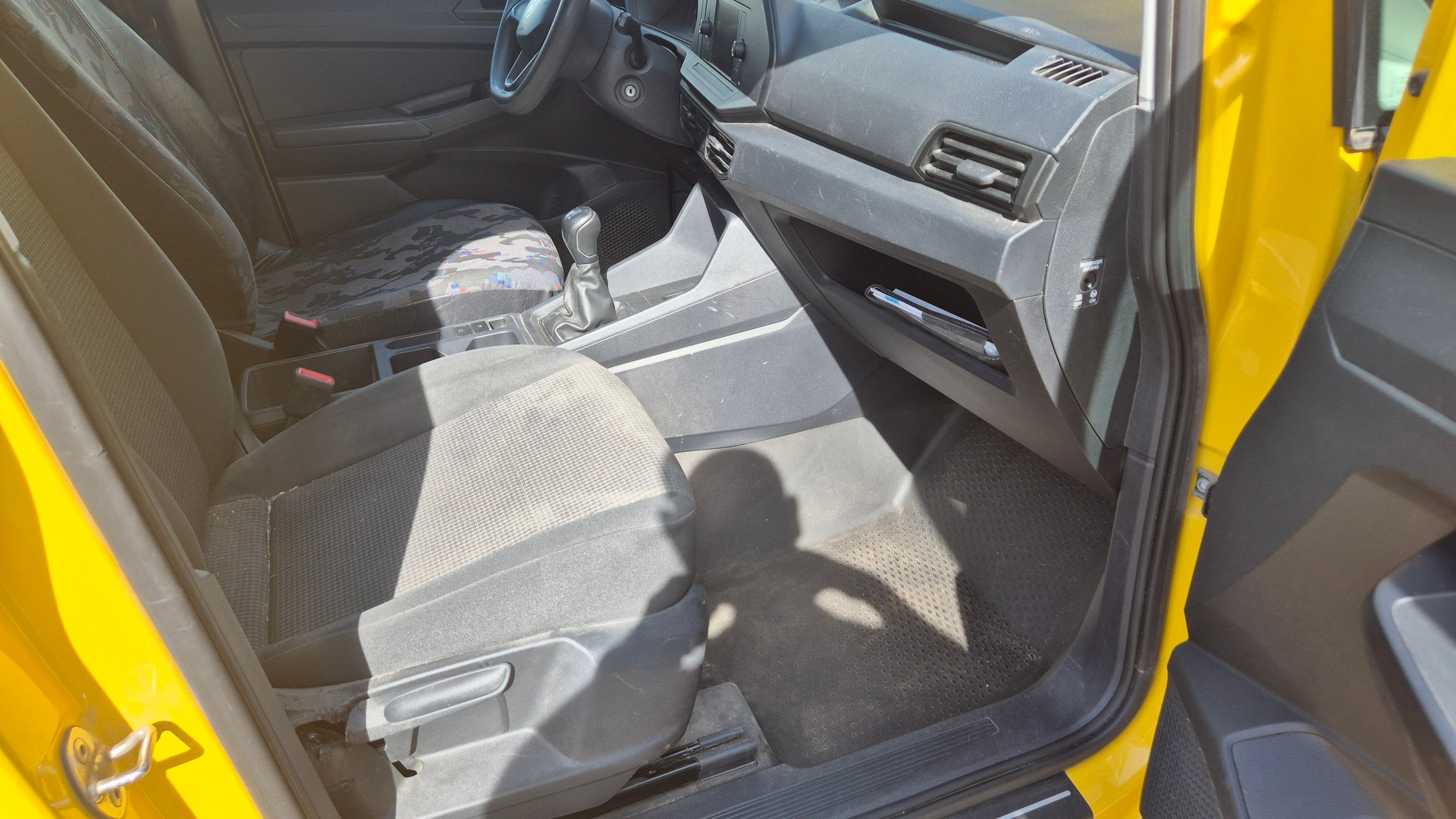 VW Caddy 2.0 TDI 4Motion Style-image-6